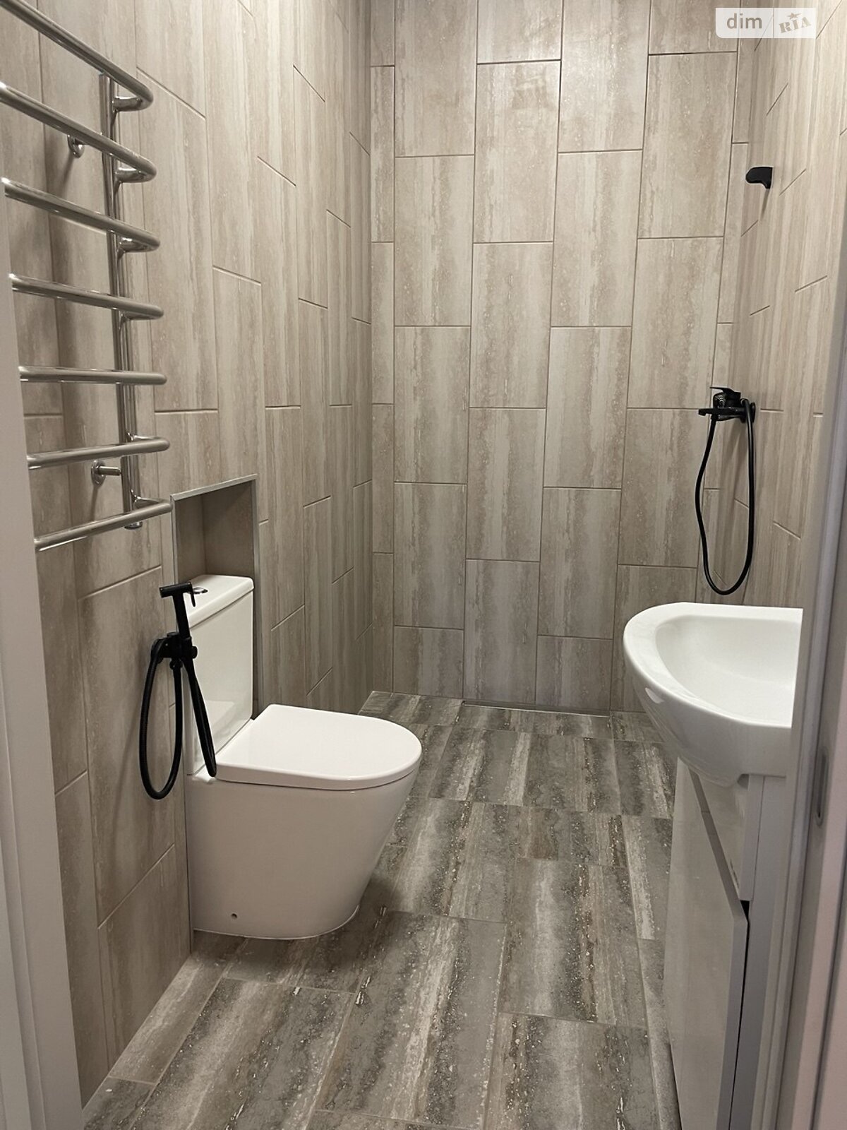 одноповерховий будинок з гаражем, 110 кв. м, панель. Продаж в Бучі, район Буча фото 1