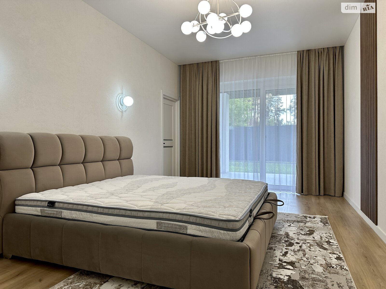 одноэтажный дом с ремонтом, 145 кв. м, кирпич. Продажа в Буче район Буча фото 1