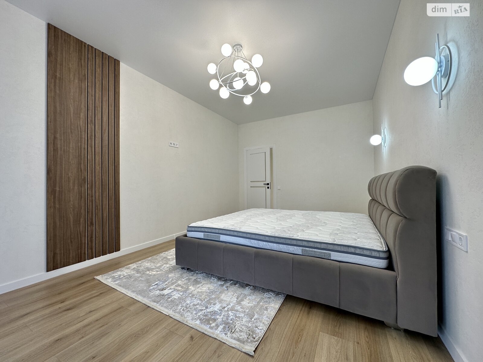 одноэтажный дом с ремонтом, 145 кв. м, кирпич. Продажа в Буче район Буча фото 1