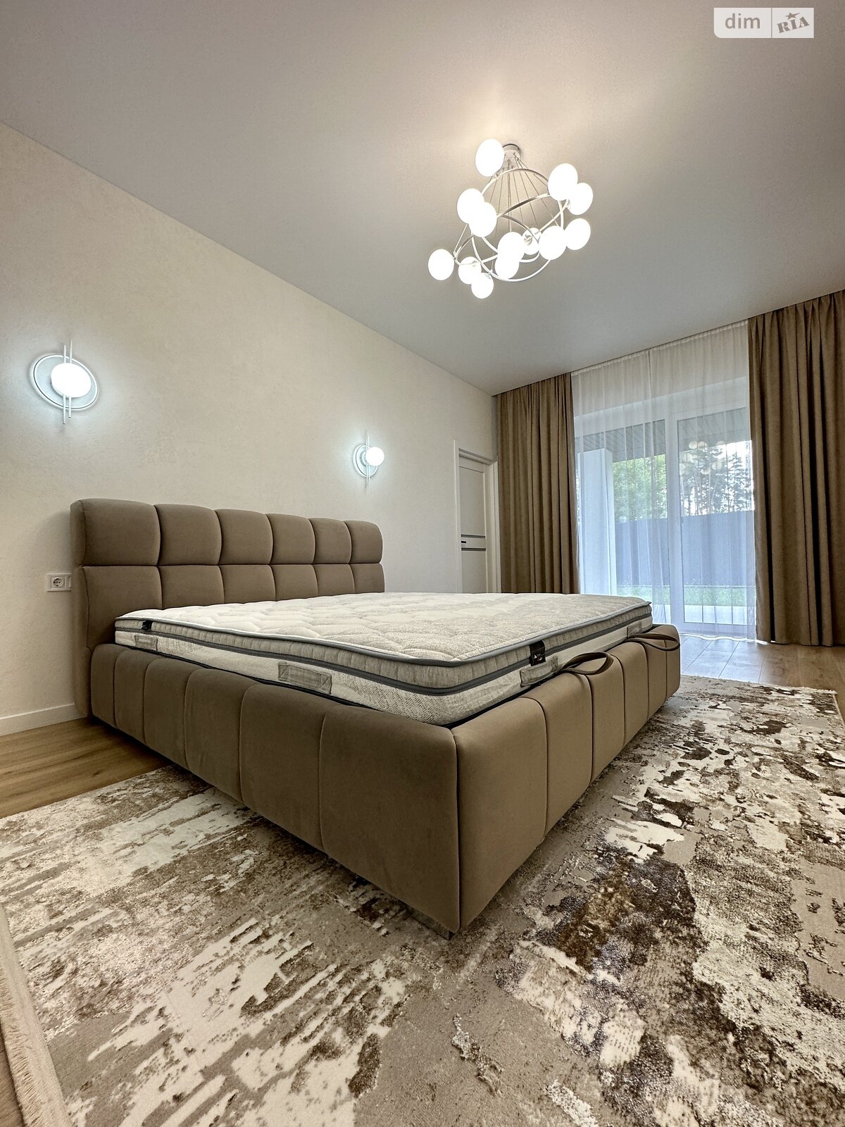 одноэтажный дом с ремонтом, 145 кв. м, кирпич. Продажа в Буче район Буча фото 1