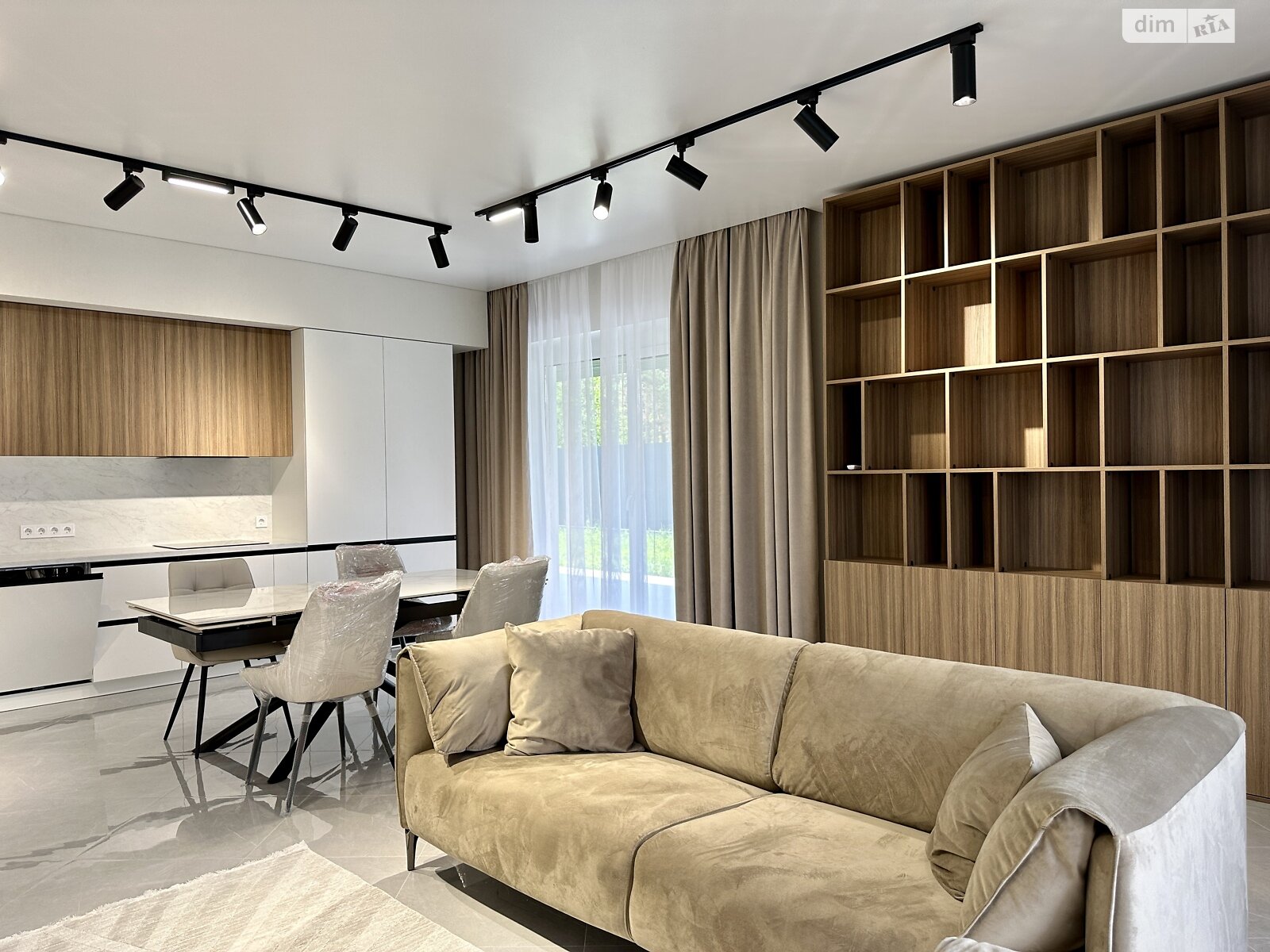 одноэтажный дом с ремонтом, 145 кв. м, кирпич. Продажа в Буче район Буча фото 1