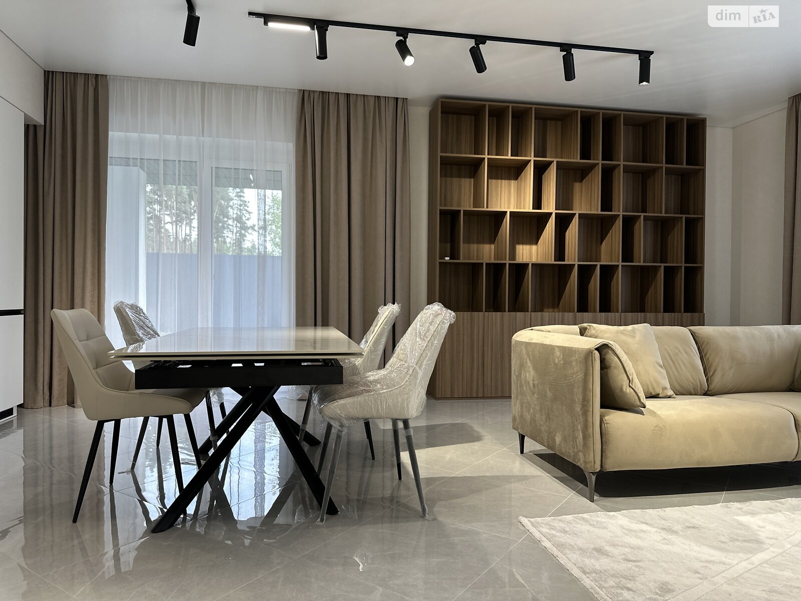 одноэтажный дом с ремонтом, 145 кв. м, кирпич. Продажа в Буче район Буча фото 1