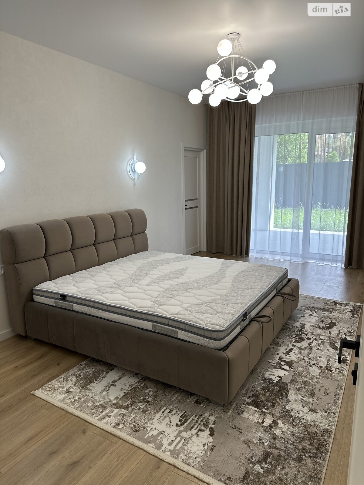 одноэтажный дом с ремонтом, 145 кв. м, кирпич. Продажа в Буче район Буча фото 1