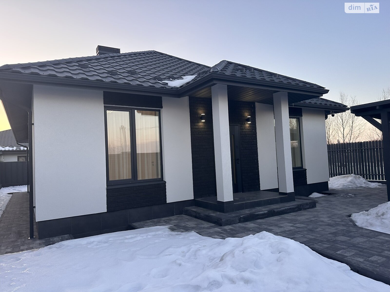 одноэтажный дом с ремонтом, 120 кв. м, кирпич. Продажа в Буче район Буча фото 1