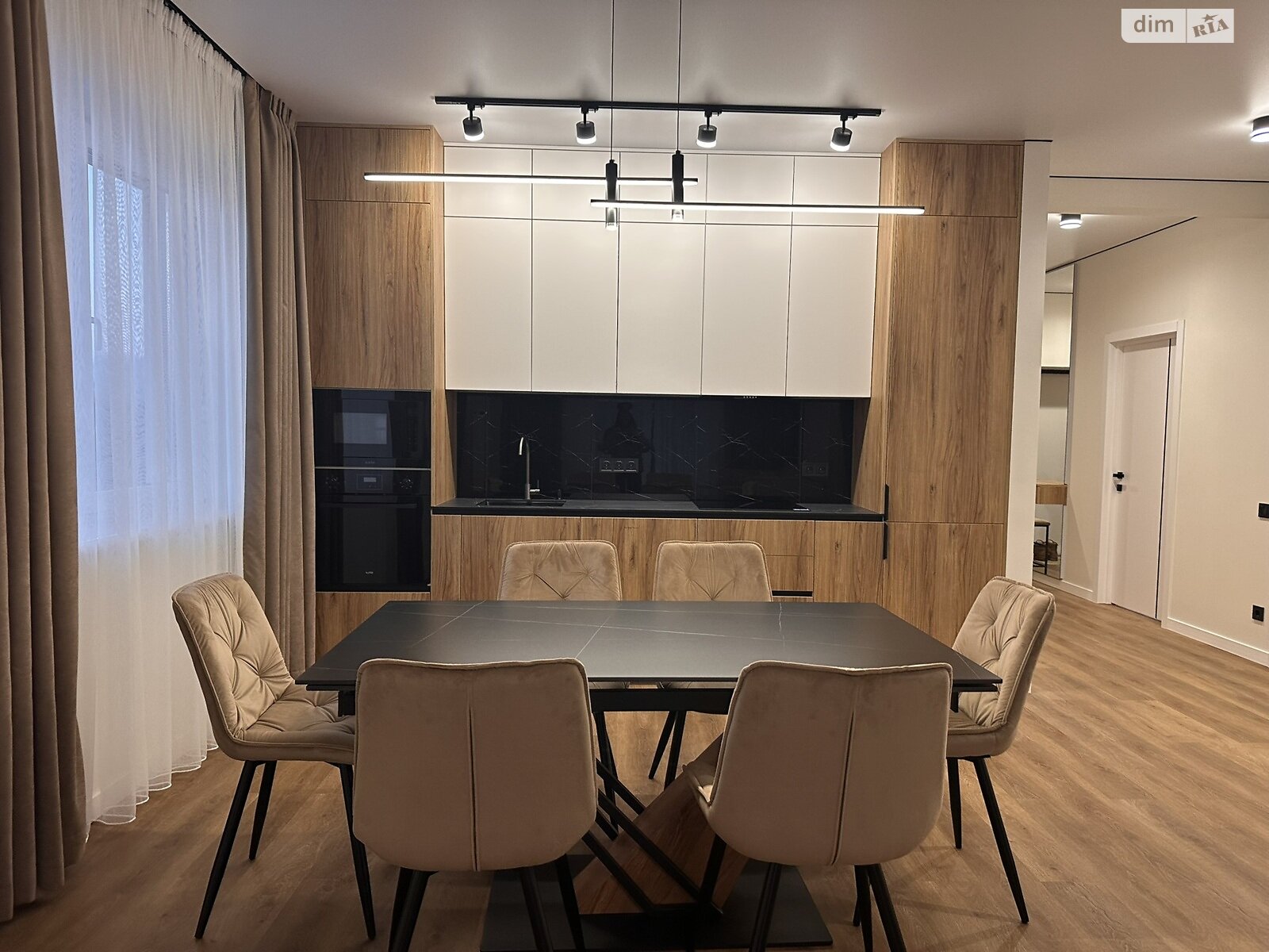 одноэтажный дом с ремонтом, 120 кв. м, кирпич. Продажа в Буче район Буча фото 1