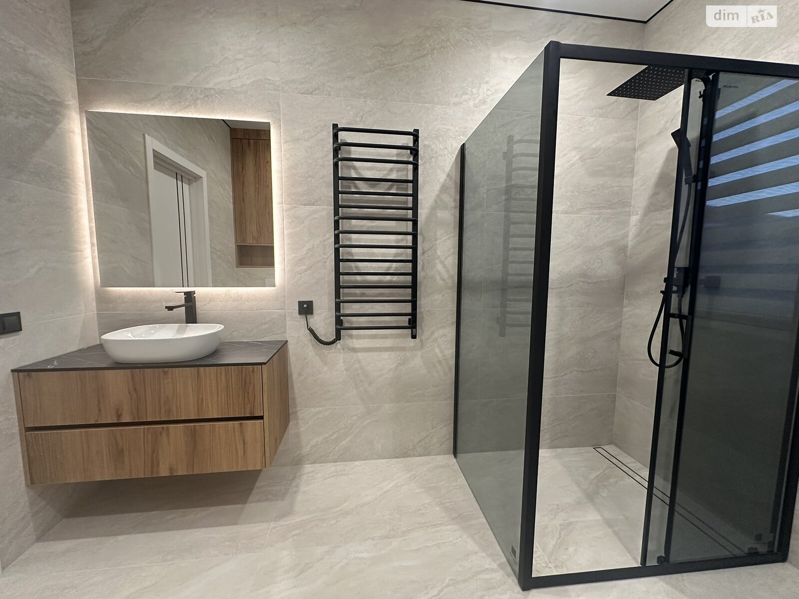 одноэтажный дом с ремонтом, 120 кв. м, кирпич. Продажа в Буче район Буча фото 1