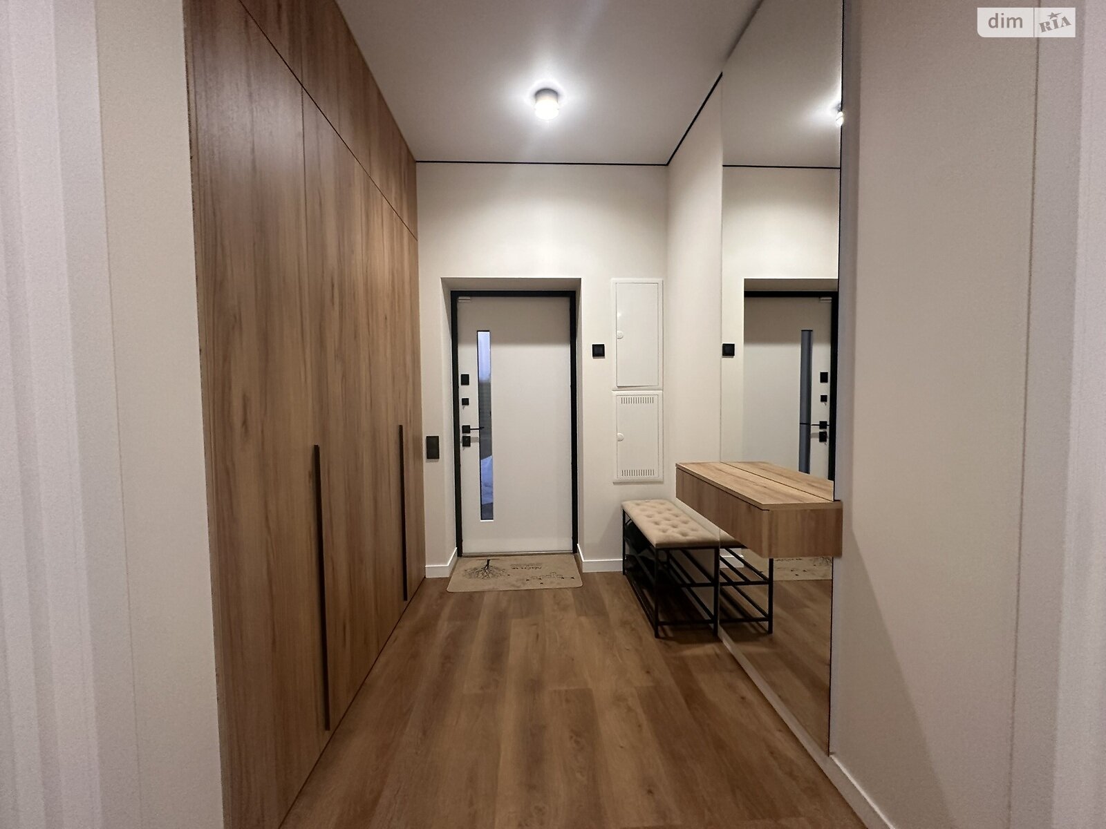 одноэтажный дом с ремонтом, 120 кв. м, кирпич. Продажа в Буче район Буча фото 1