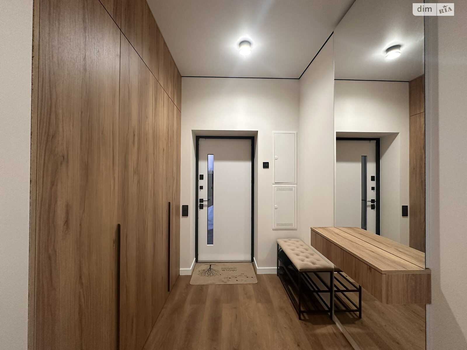 одноэтажный дом с ремонтом, 120 кв. м, кирпич. Продажа в Буче район Буча фото 1