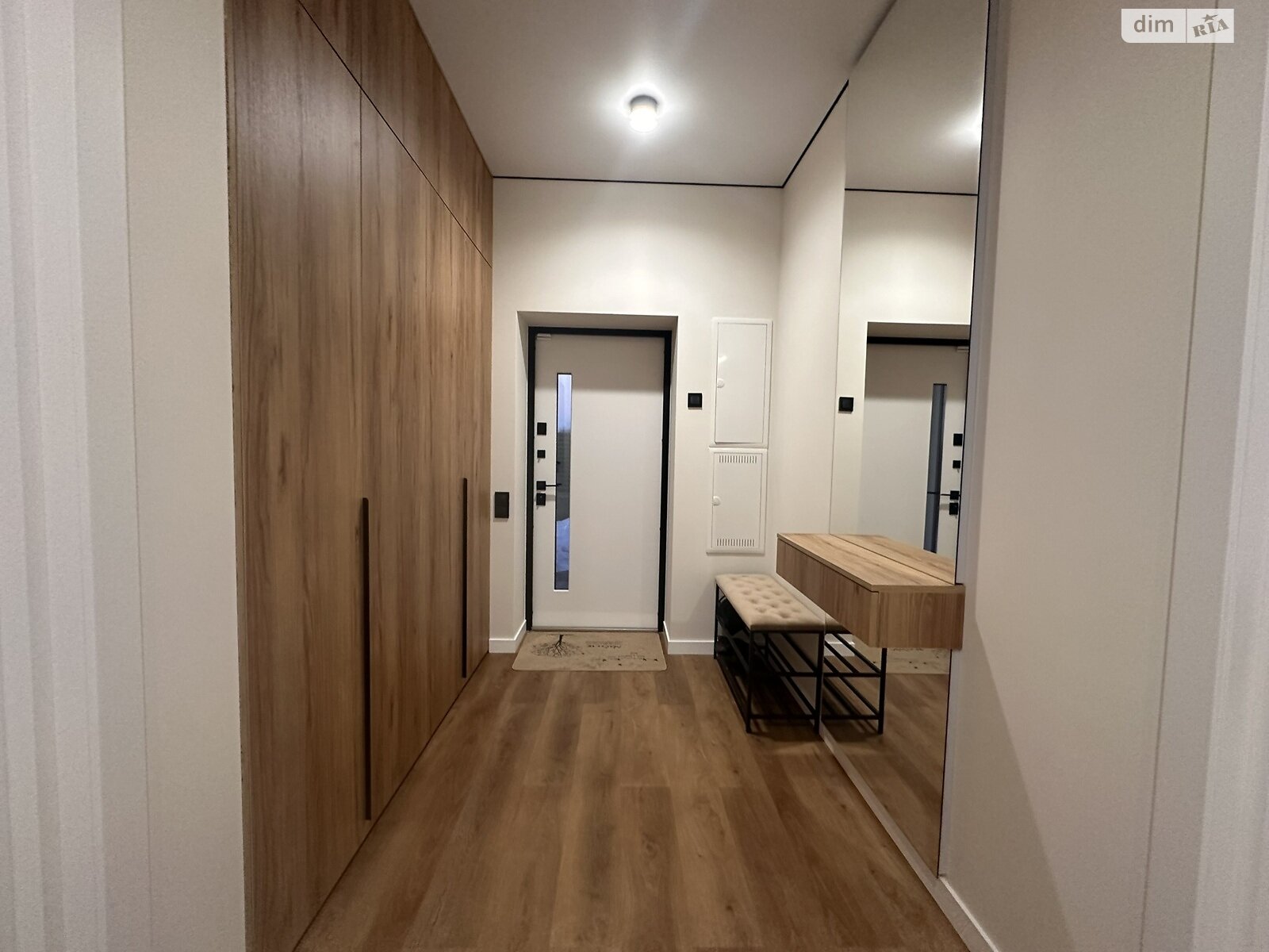 одноэтажный дом с ремонтом, 120 кв. м, кирпич. Продажа в Буче район Буча фото 1