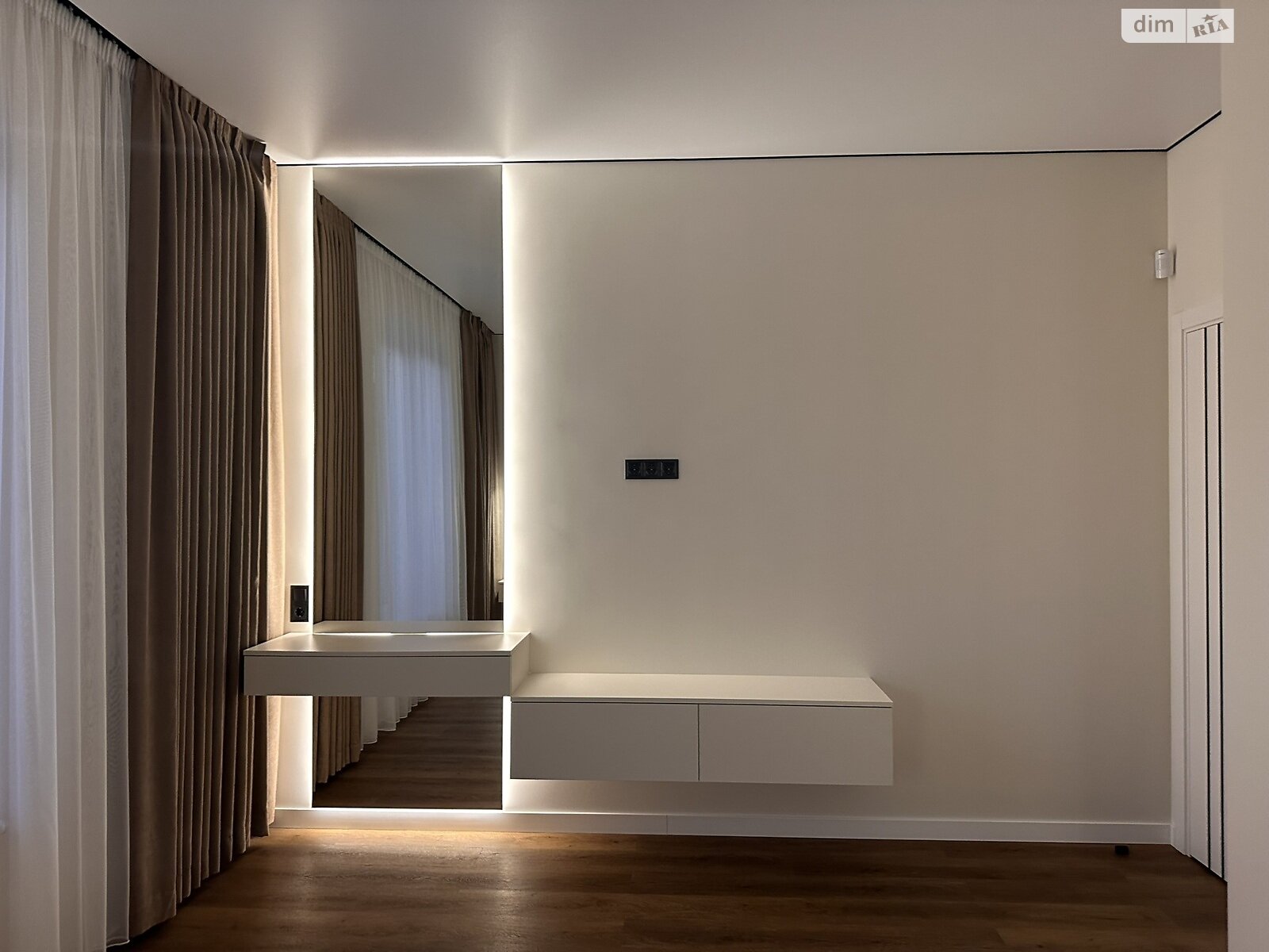 одноэтажный дом с ремонтом, 120 кв. м, кирпич. Продажа в Буче район Буча фото 1