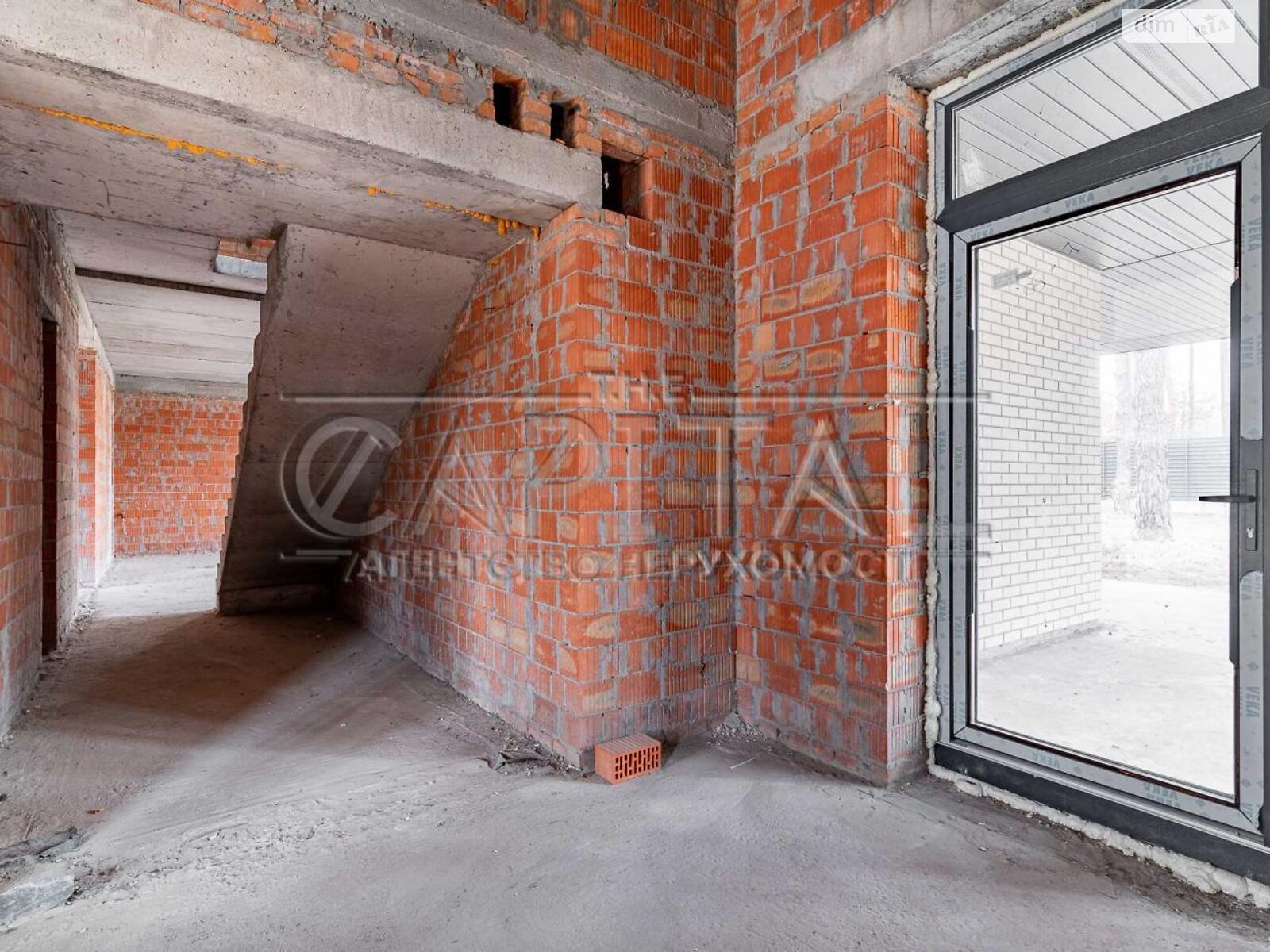 двоповерховий будинок з верандою, 342 кв. м, цегла. Продаж у Бучі фото 1 двоповерховий будинок з верандою, 342 кв. м, цегла. Продаж у Бучі фото 1