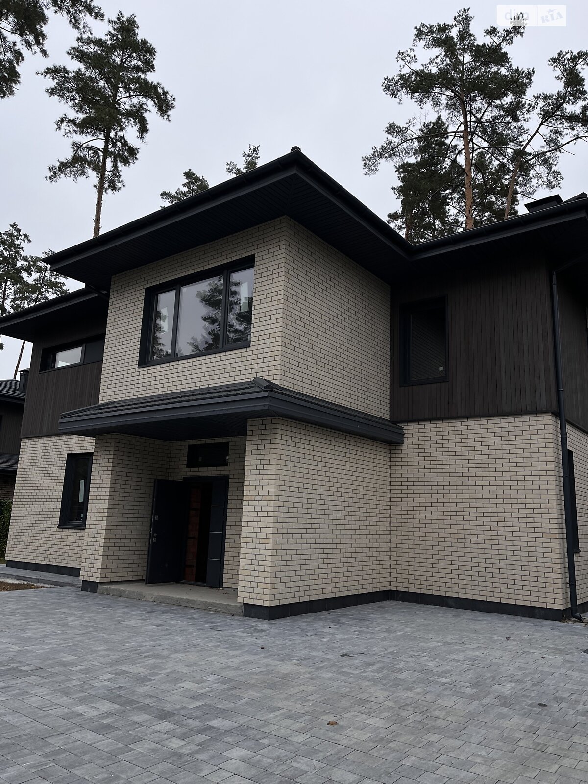 двухэтажный дом, 220 кв. м, кирпич. Продажа в Буче фото 1 двухэтажный дом, 220 кв. м, кирпич. Продажа в Буче фото 1