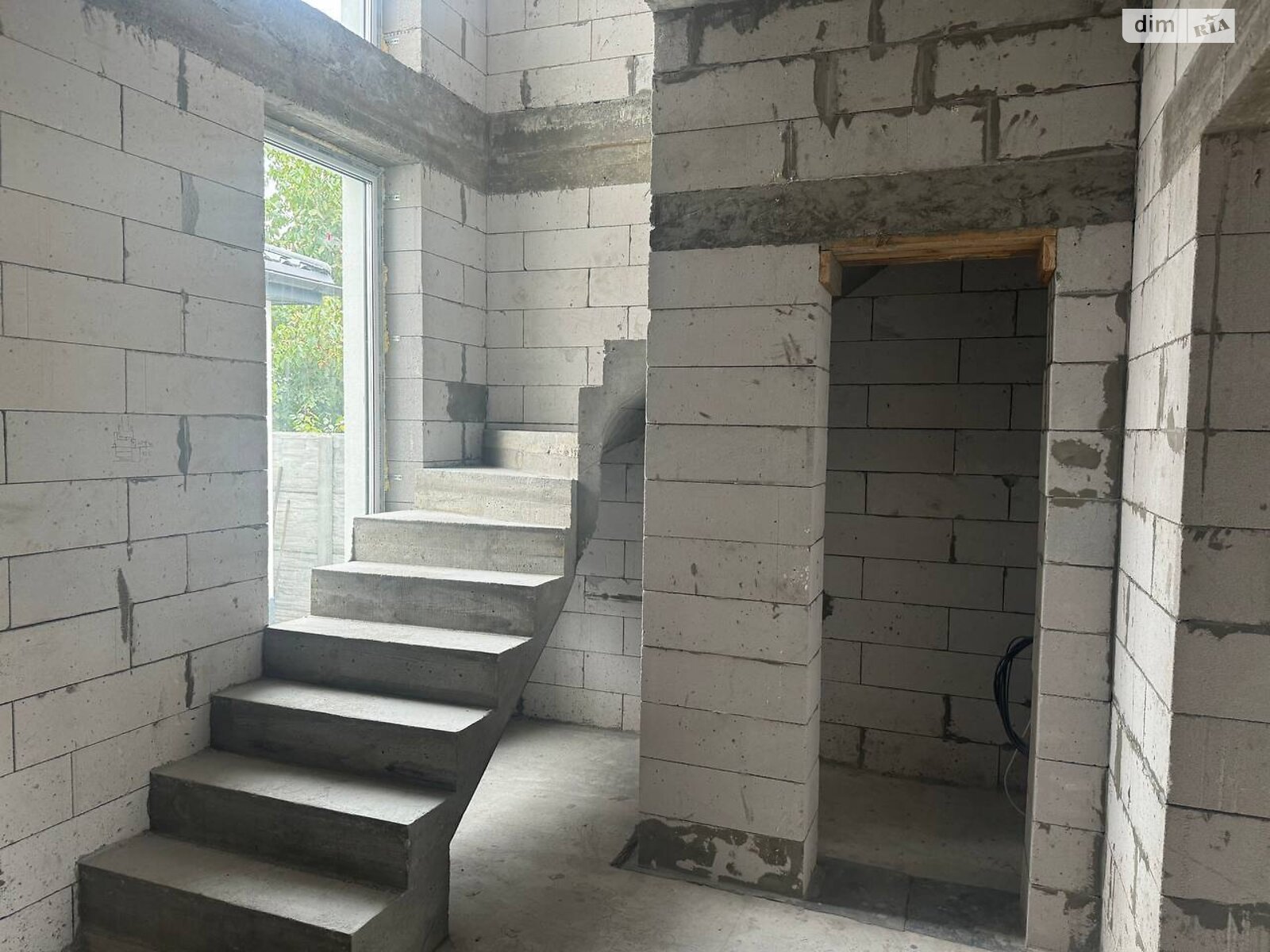 двоповерховий будинок з гаражем, 100 кв. м, пеноблок. Продаж у Бучі фото 1 двоповерховий будинок з гаражем, 100 кв. м, пеноблок. Продаж у Бучі фото 1