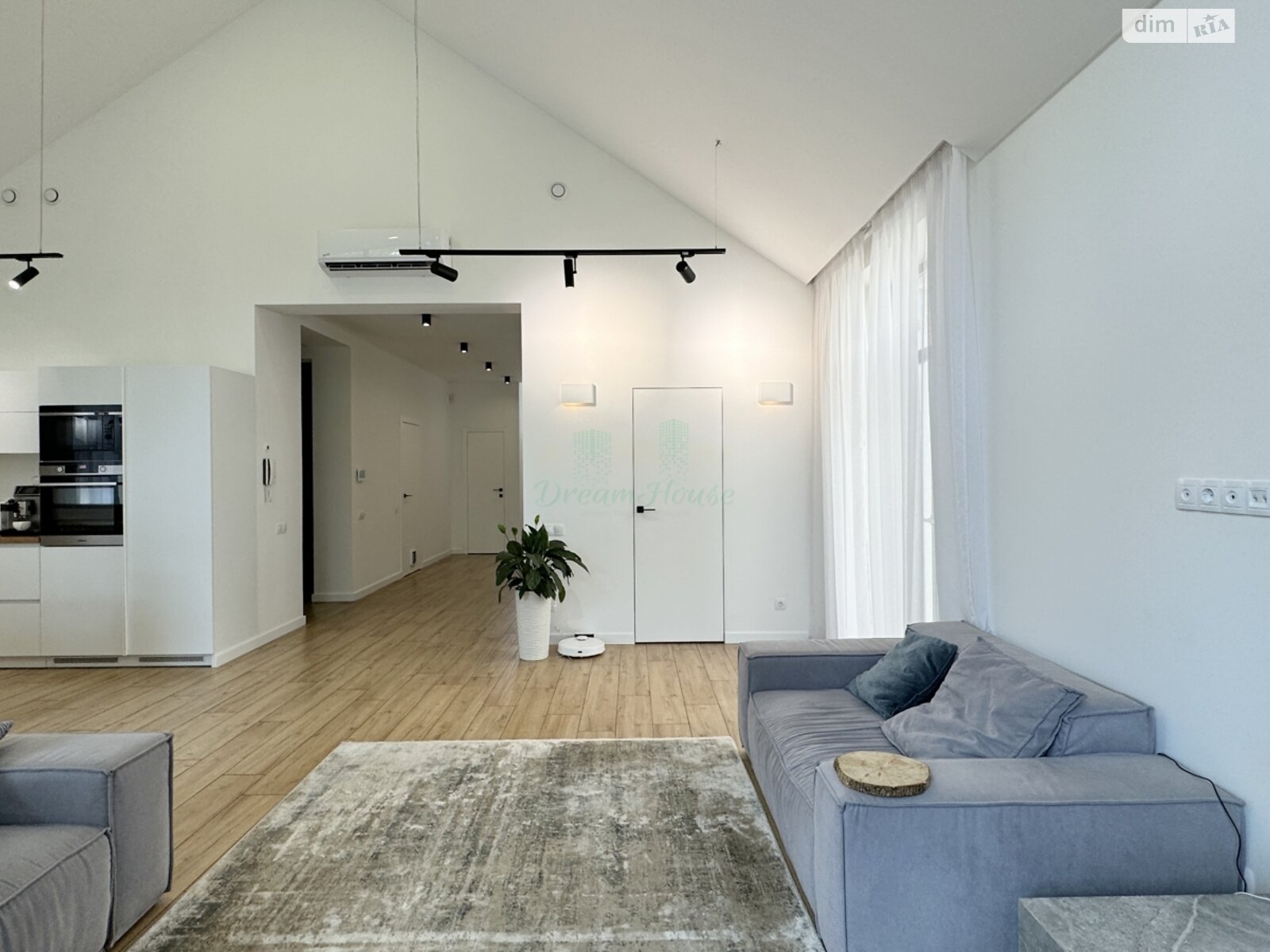двухэтажный дом с гаражом, 287.5 кв. м, газобетон. Продажа в Буче фото 1 двухэтажный дом с гаражом, 287.5 кв. м, газобетон. Продажа в Буче фото 1