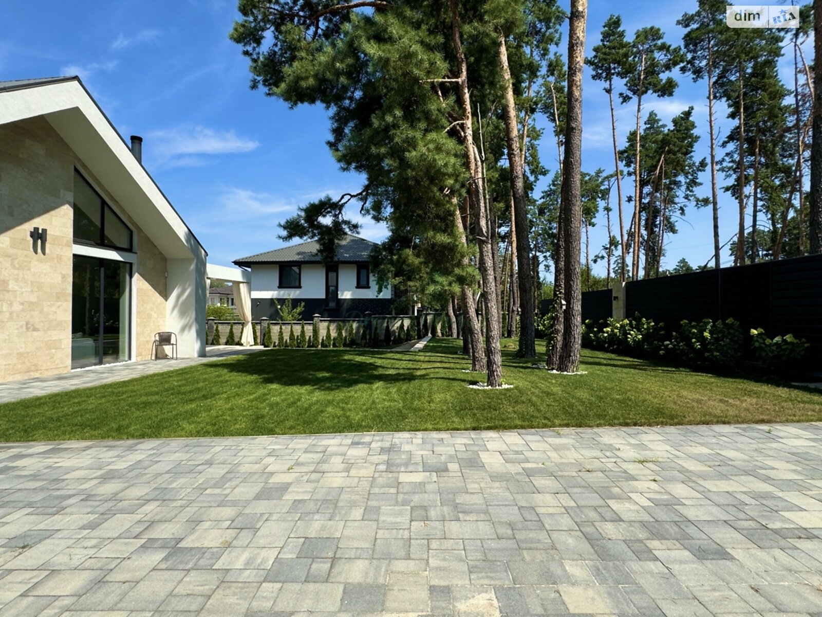 двоповерховий будинок з гаражем, 287.5 кв. м, цегла. Продаж у Бучі фото 1 двоповерховий будинок з гаражем, 287.5 кв. м, цегла. Продаж у Бучі фото 1