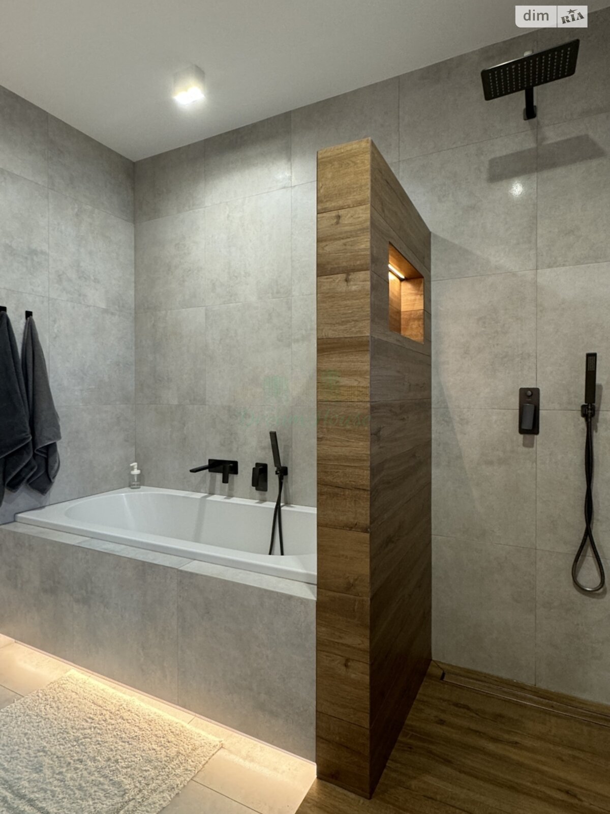 двоповерховий будинок з гаражем, 287.5 кв. м, цегла. Продаж у Бучі фото 1 двоповерховий будинок з гаражем, 287.5 кв. м, цегла. Продаж у Бучі фото 1
