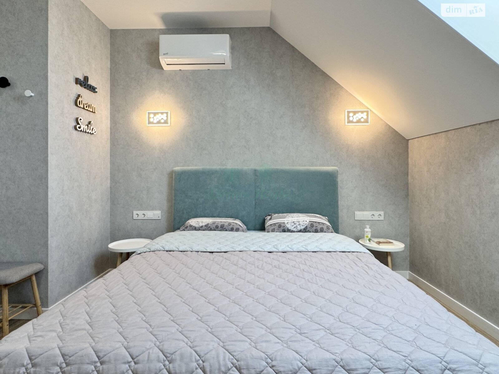 двоповерховий будинок з гаражем, 287.5 кв. м, цегла. Продаж у Бучі фото 1 двоповерховий будинок з гаражем, 287.5 кв. м, цегла. Продаж у Бучі фото 1