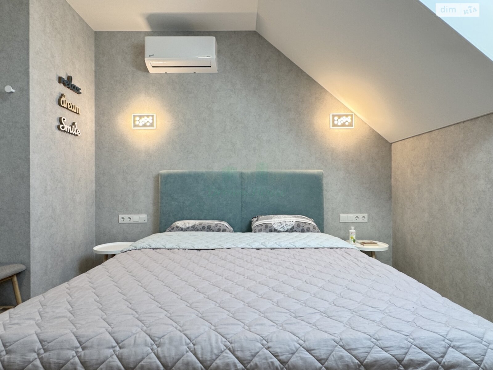 двоповерховий будинок з гаражем, 287.5 кв. м, цегла. Продаж у Бучі фото 1 двоповерховий будинок з гаражем, 287.5 кв. м, цегла. Продаж у Бучі фото 1