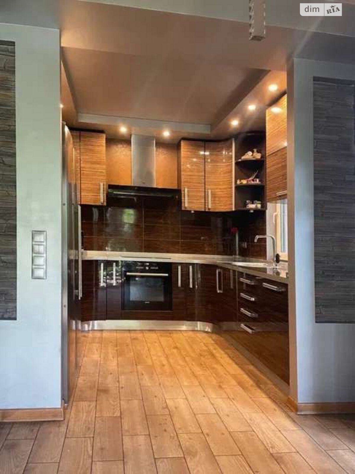 двухэтажный дом с балконом, 141 кв. м, кирпич. Продажа в Буче фото 1 двухэтажный дом с балконом, 141 кв. м, кирпич. Продажа в Буче фото 1