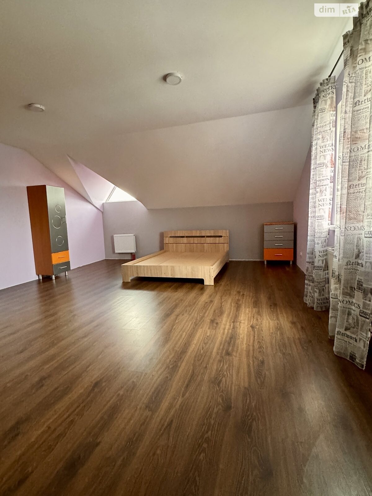 триповерховий будинок з опаленням, 121 кв. м, піноблок. Продаж у Бучі фото 1 триповерховий будинок з опаленням, 121 кв. м, піноблок. Продаж у Бучі фото 1