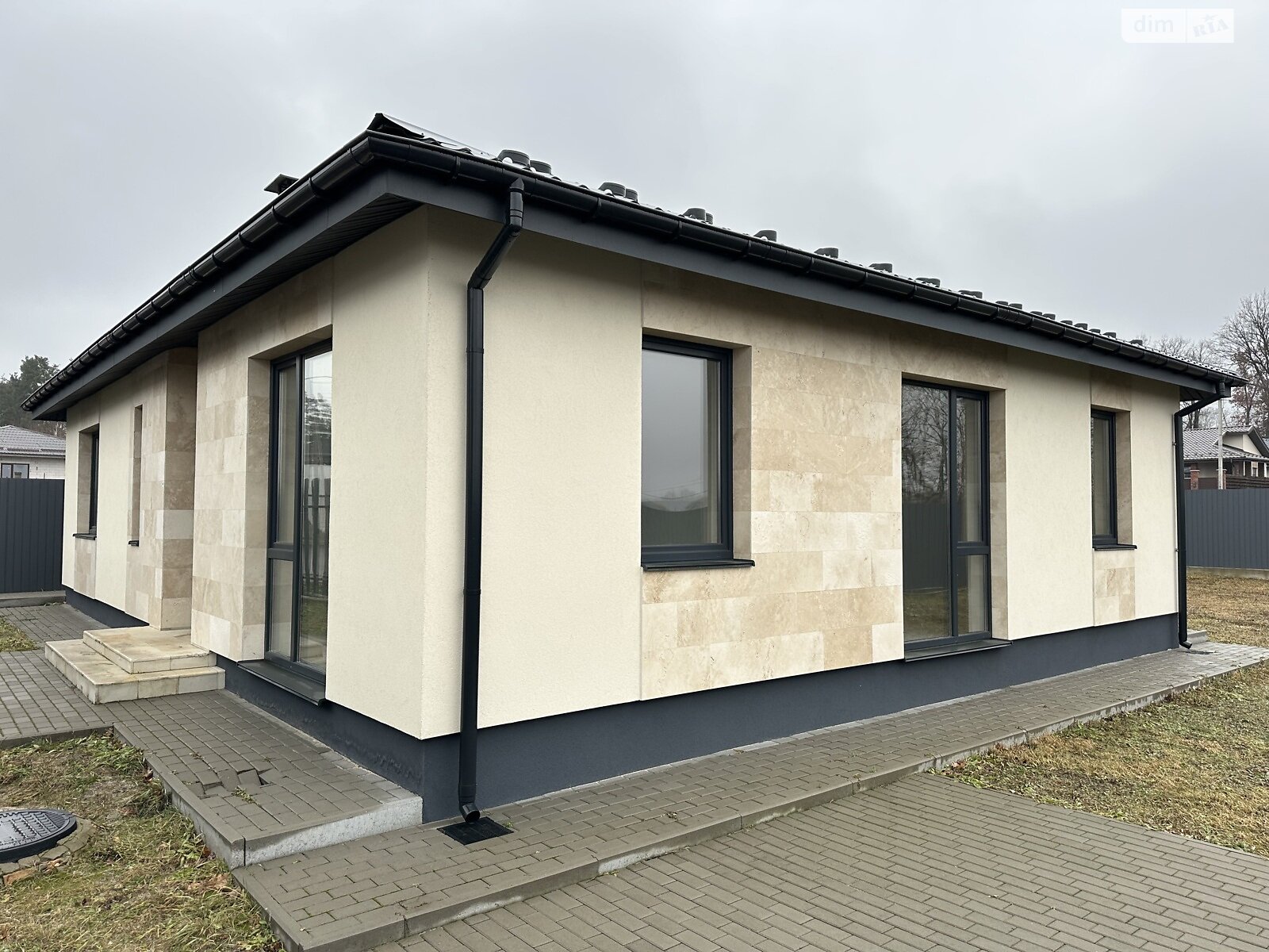 одноэтажный дом, 112 кв. м, кирпич. Продажа в Буче фото 1 одноэтажный дом, 112 кв. м, кирпич. Продажа в Буче фото 1