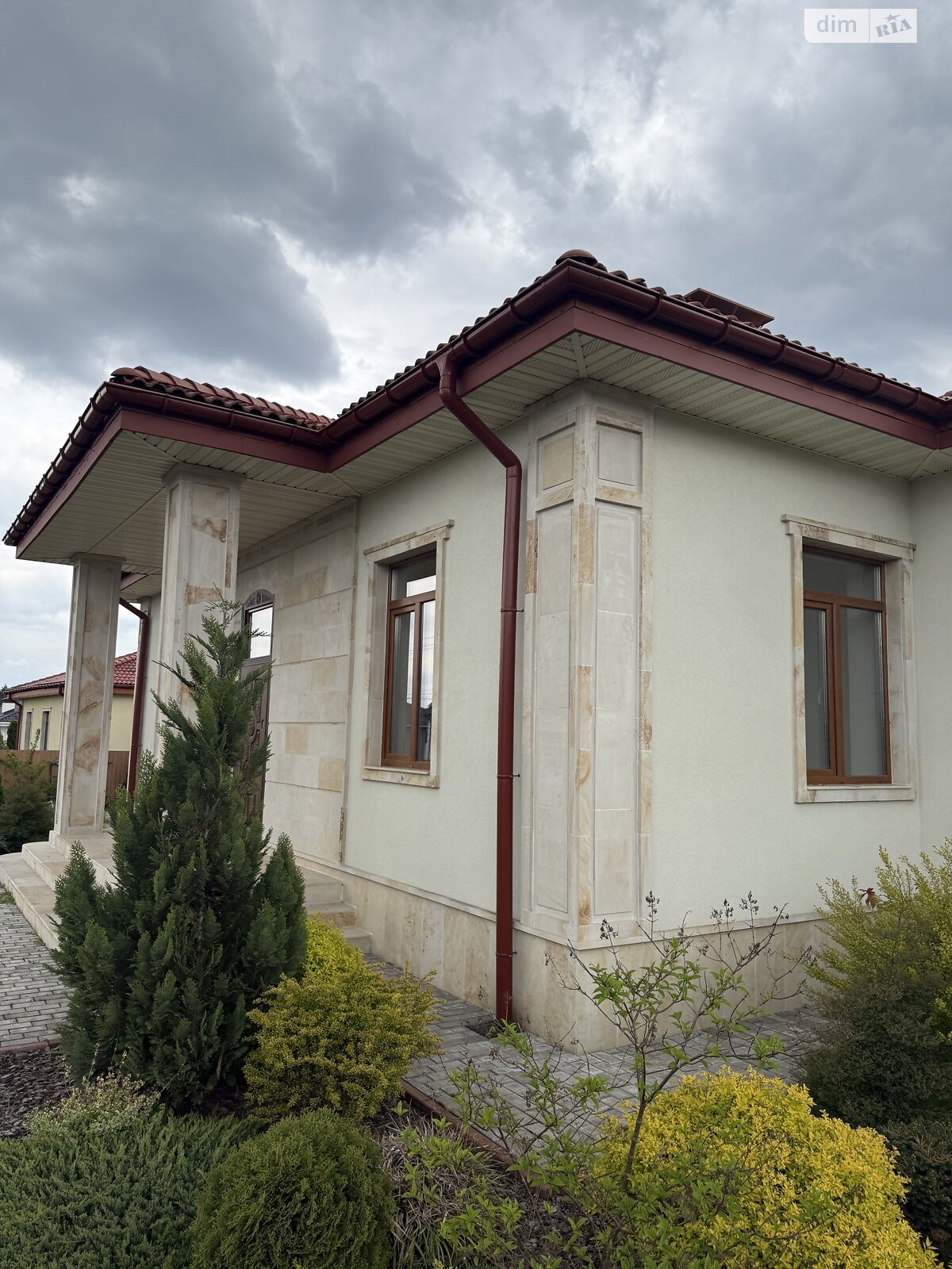 одноэтажный дом с гаражом, 250 кв. м, керамический блок. Продажа в Буче фото 1 одноэтажный дом с гаражом, 250 кв. м, керамический блок. Продажа в Буче фото 1
