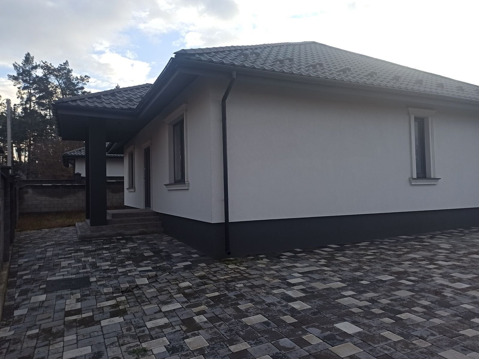 одноповерховий будинок з верандою, 115 кв. м, кирпич. Продаж у Бучі фото 1