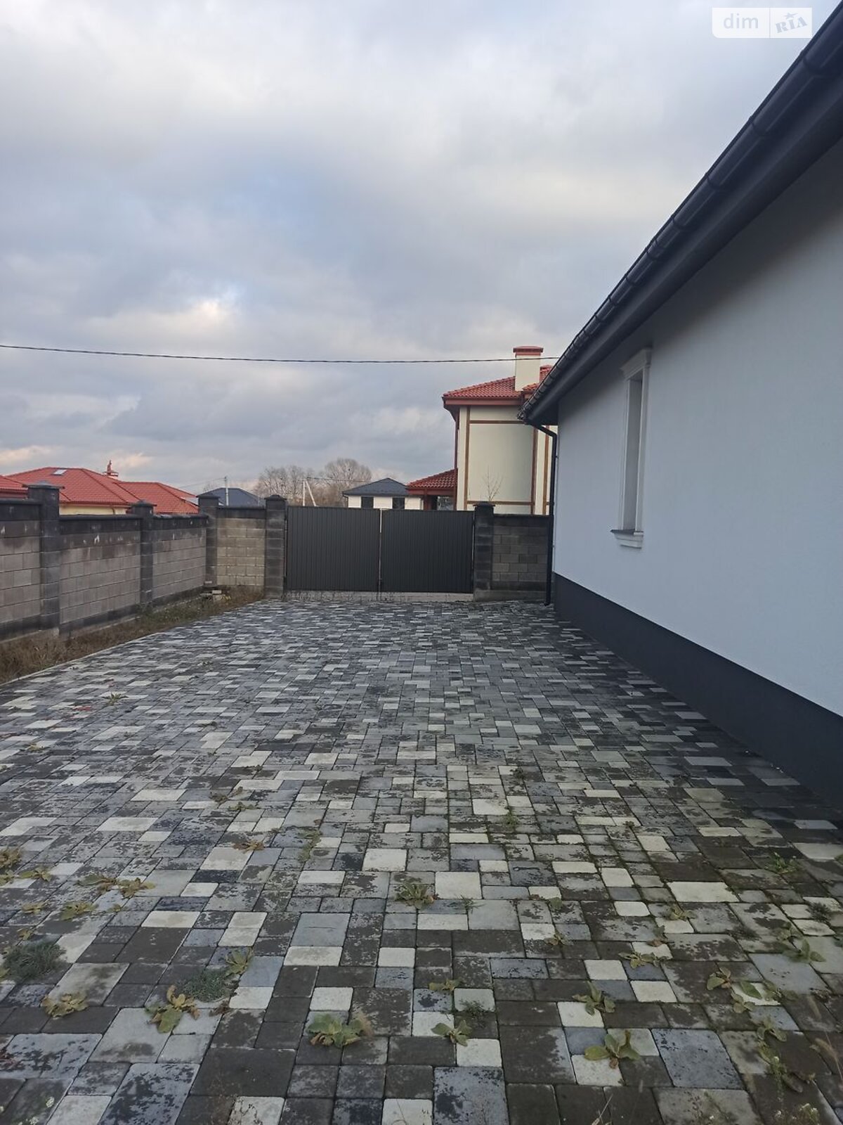 одноповерховий будинок з верандою, 115 кв. м, кирпич. Продаж у Бучі фото 1