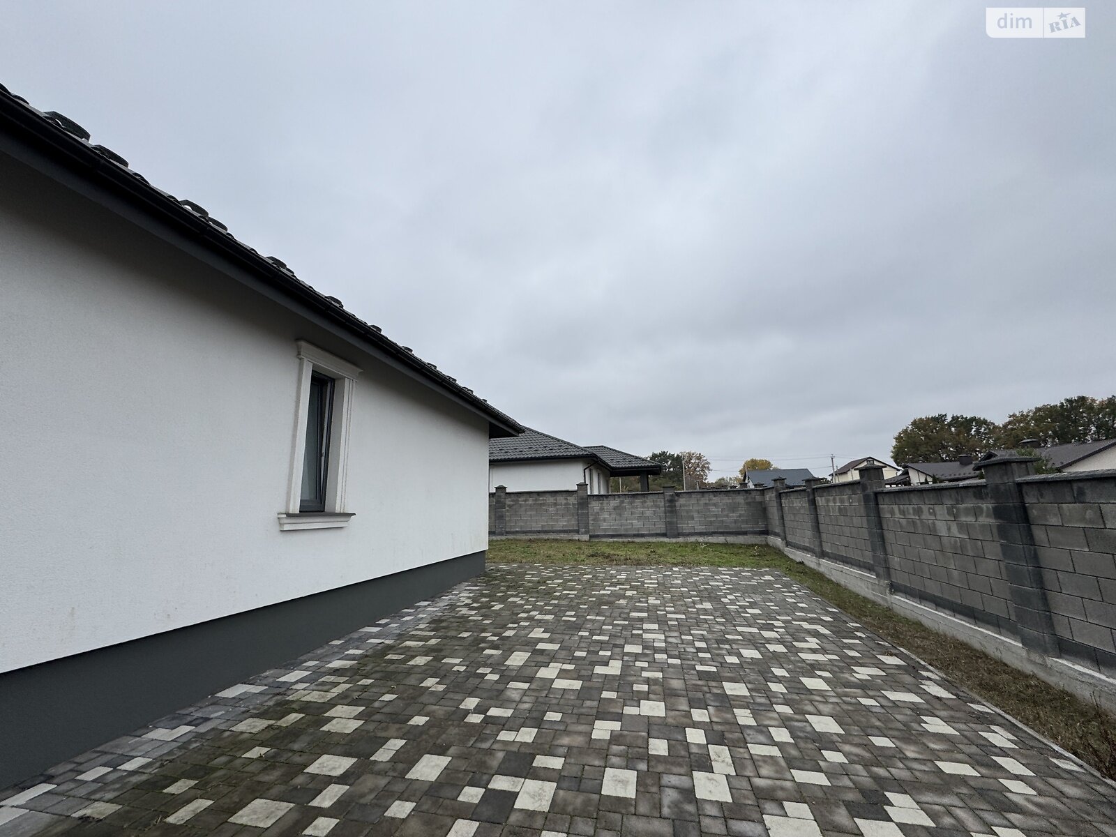 одноповерховий будинок з верандою, 115 кв. м, кирпич. Продаж у Бучі фото 1