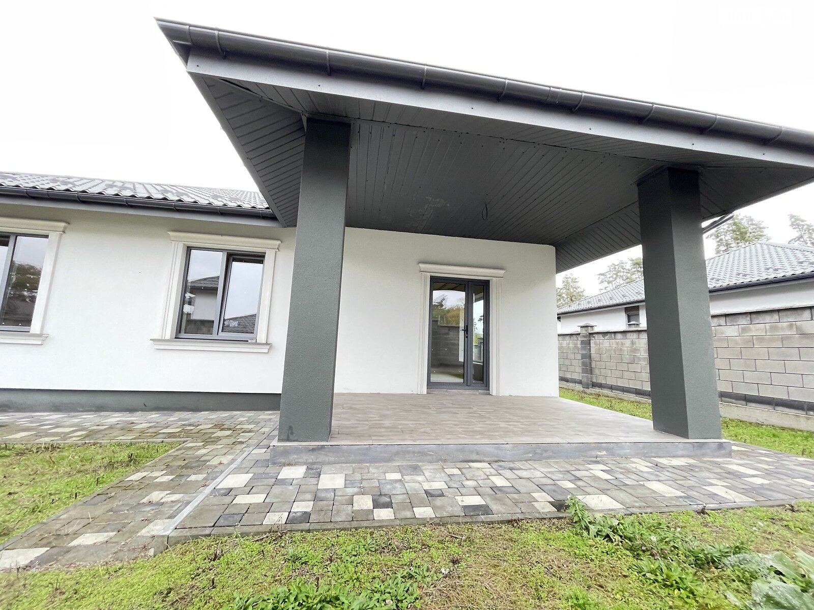 одноповерховий будинок з верандою, 115 кв. м, кирпич. Продаж у Бучі фото 1