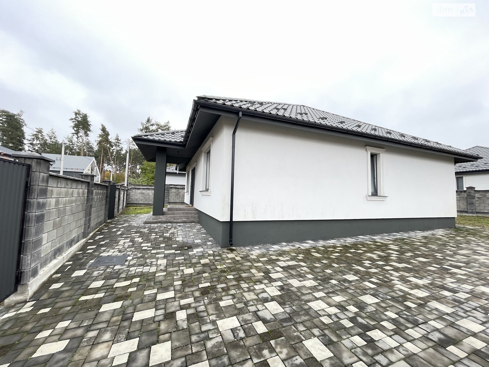 одноповерховий будинок з верандою, 115 кв. м, кирпич. Продаж у Бучі фото 1