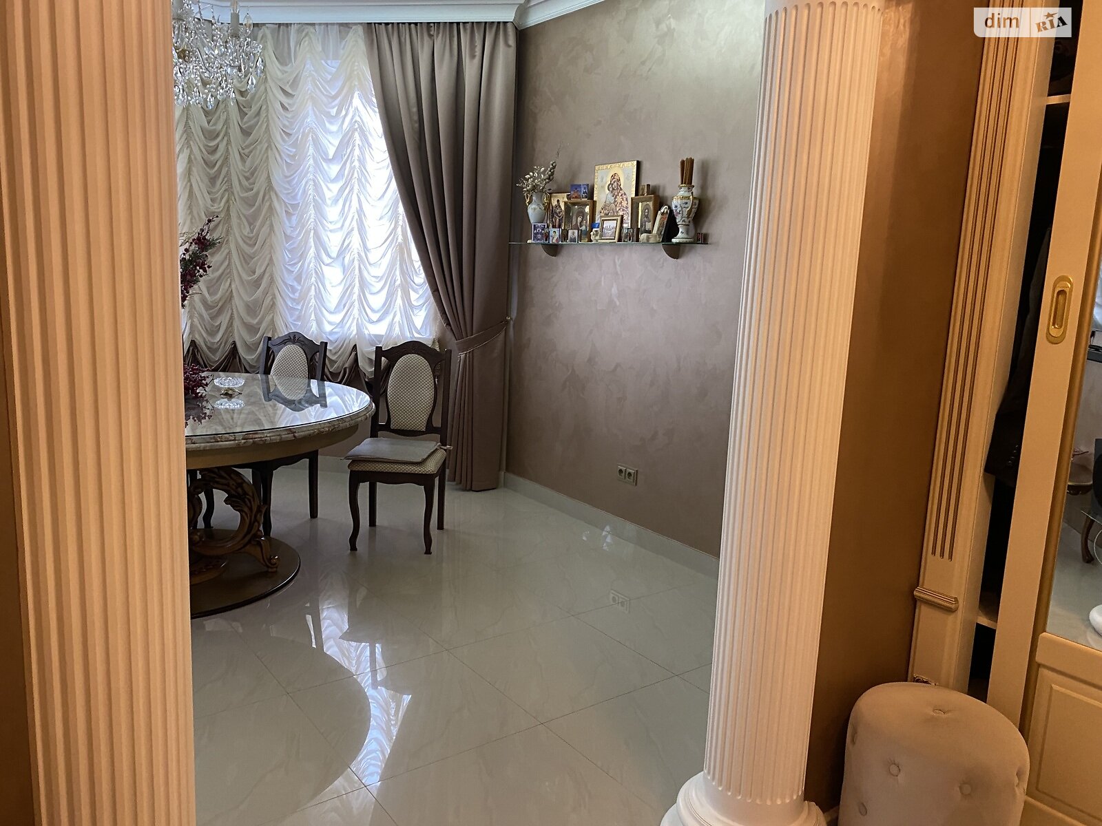 двоповерховий будинок з гаражем, 295 кв. м, кирпич. Продаж у Бучі фото 1 двоповерховий будинок з гаражем, 295 кв. м, кирпич. Продаж у Бучі фото 1
