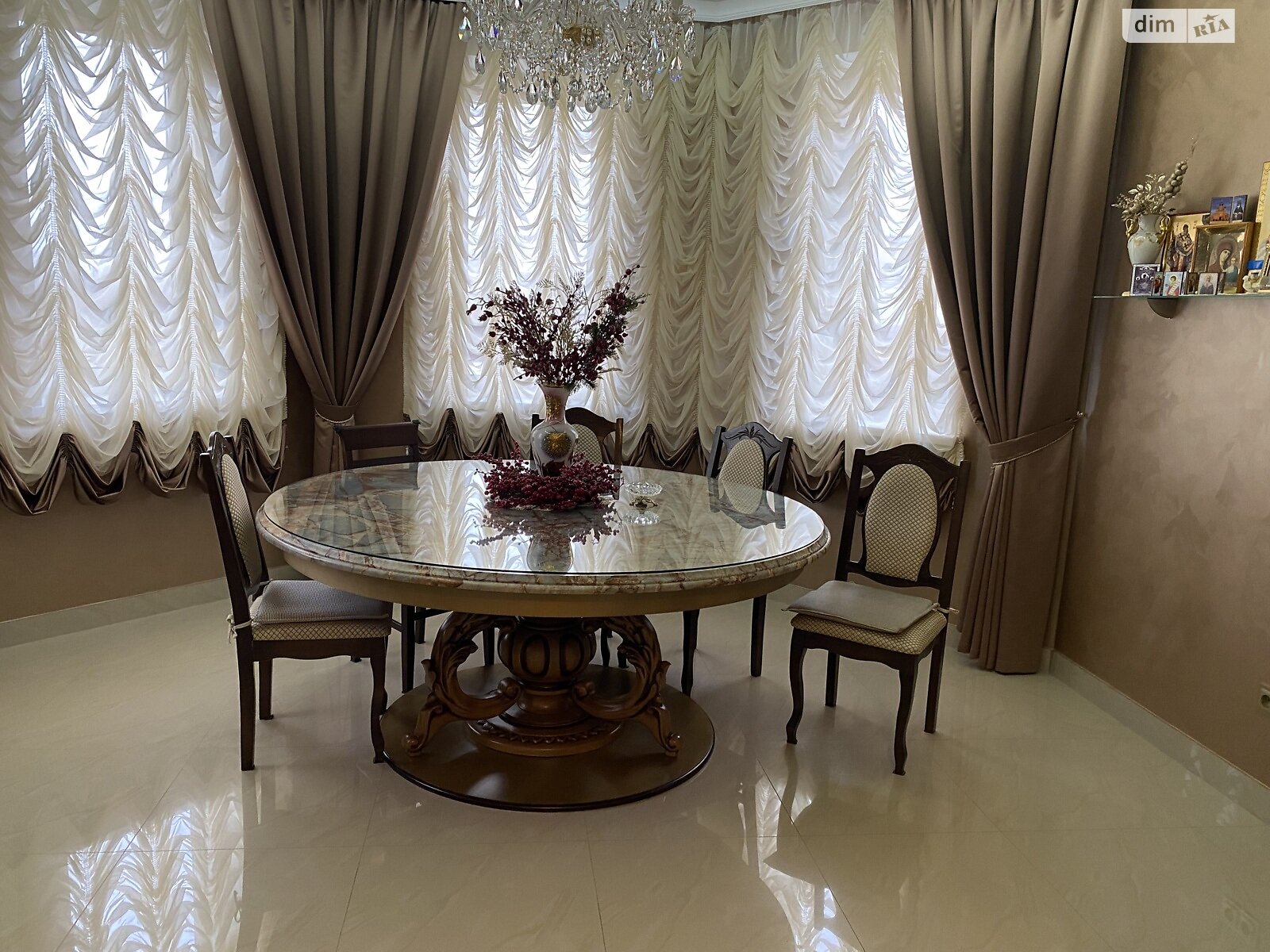 двоповерховий будинок з гаражем, 295 кв. м, кирпич. Продаж у Бучі фото 1 двоповерховий будинок з гаражем, 295 кв. м, кирпич. Продаж у Бучі фото 1
