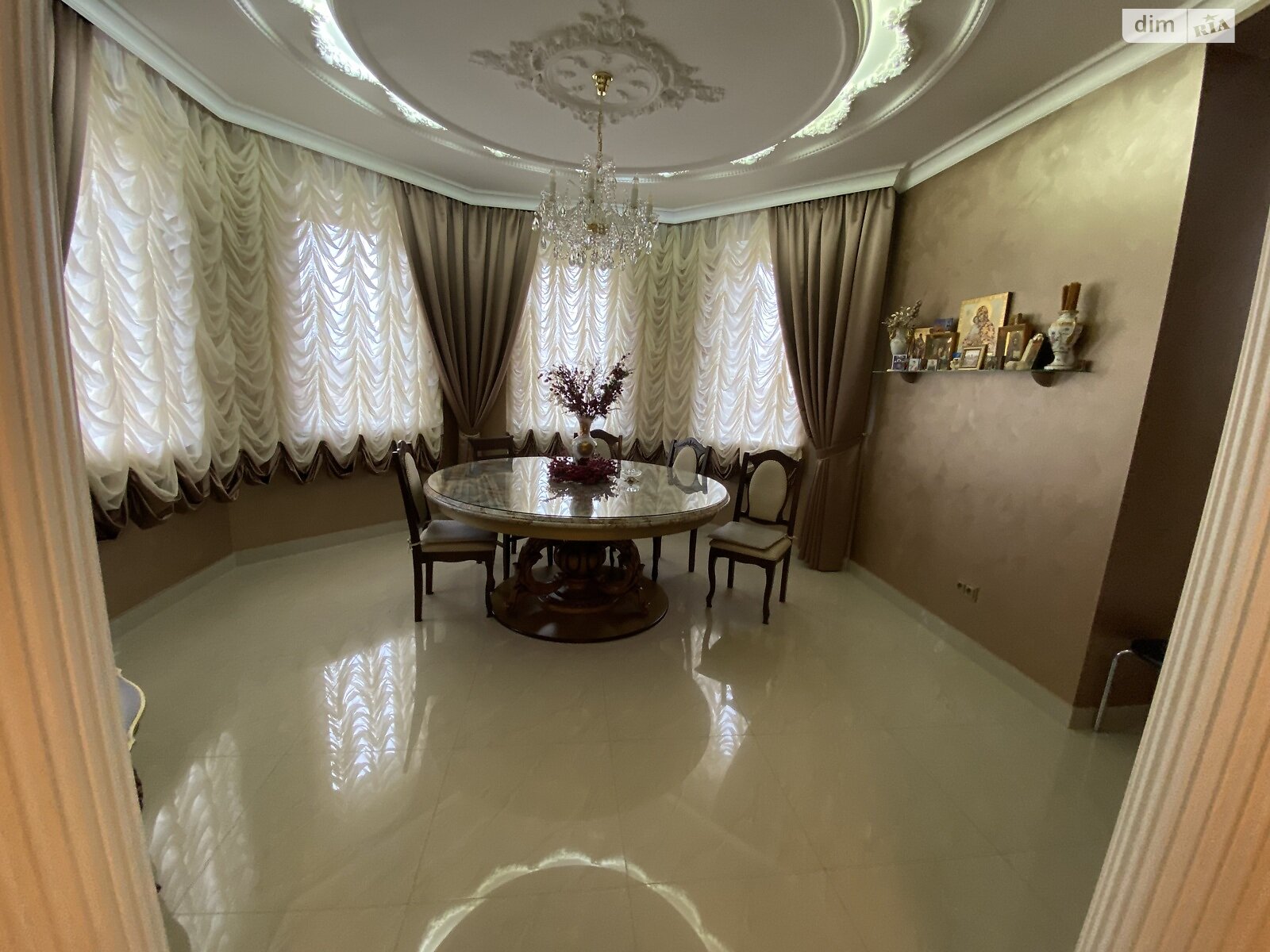 двоповерховий будинок з гаражем, 295 кв. м, кирпич. Продаж у Бучі фото 1 двоповерховий будинок з гаражем, 295 кв. м, кирпич. Продаж у Бучі фото 1