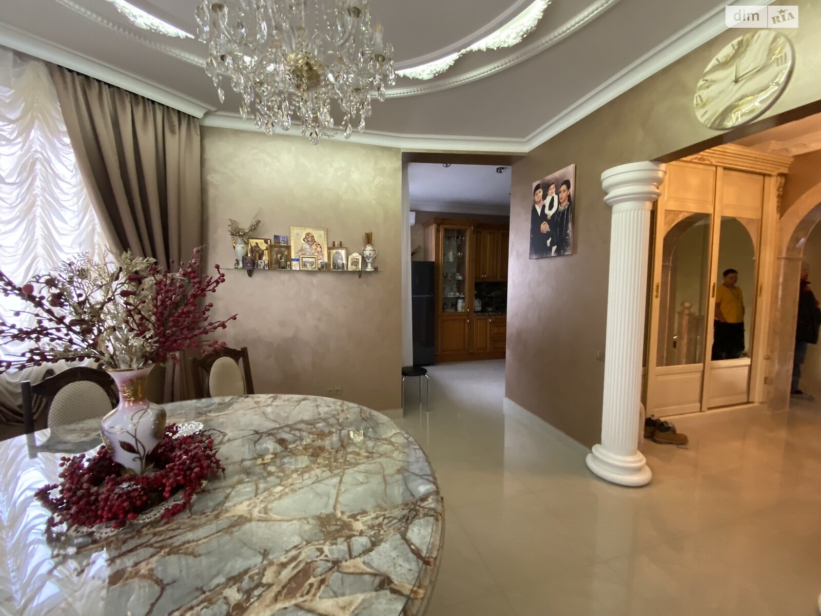 двоповерховий будинок з гаражем, 295 кв. м, кирпич. Продаж у Бучі фото 1 двоповерховий будинок з гаражем, 295 кв. м, кирпич. Продаж у Бучі фото 1