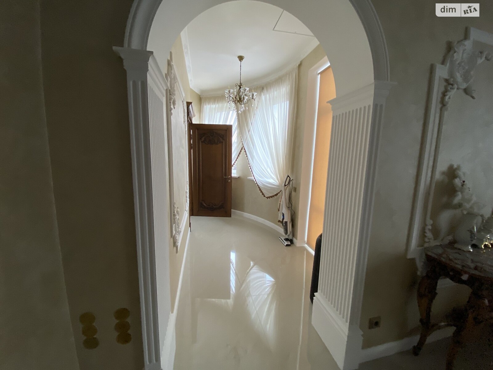 двоповерховий будинок з гаражем, 295 кв. м, кирпич. Продаж у Бучі фото 1 двоповерховий будинок з гаражем, 295 кв. м, кирпич. Продаж у Бучі фото 1