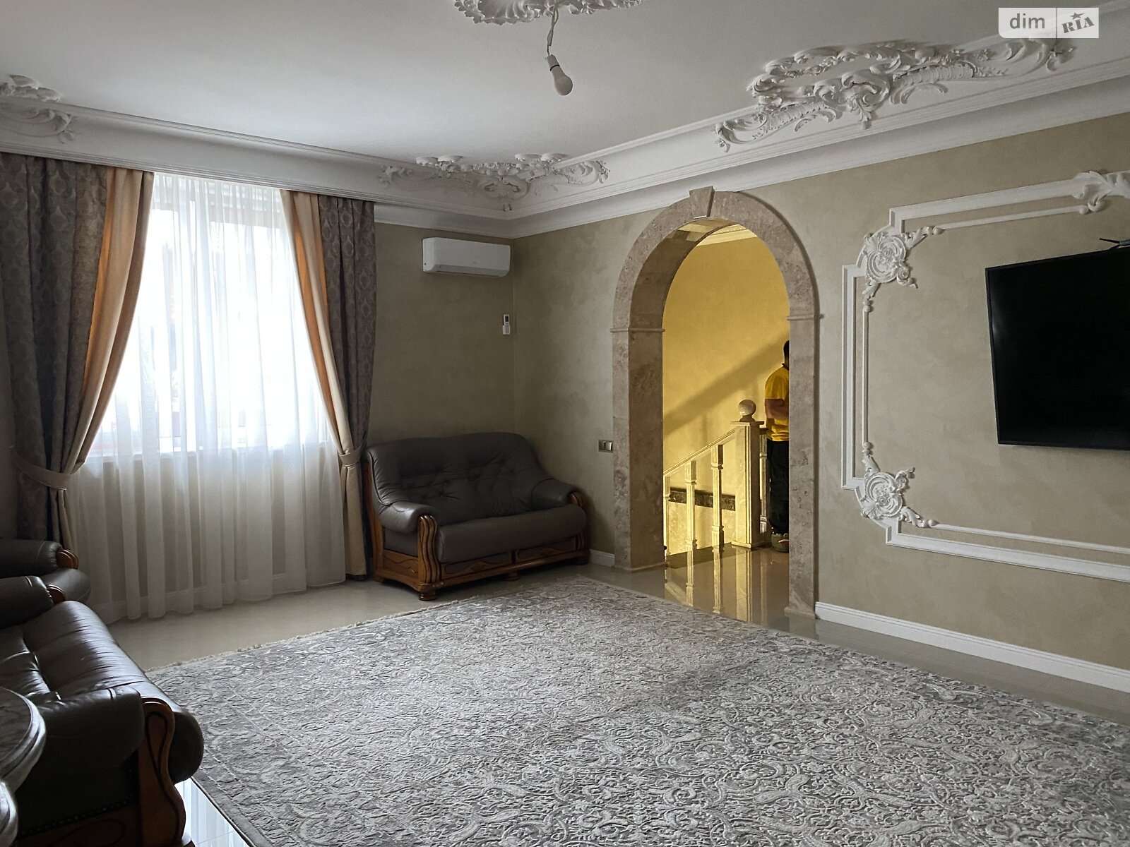 двоповерховий будинок з гаражем, 295 кв. м, кирпич. Продаж у Бучі фото 1 двоповерховий будинок з гаражем, 295 кв. м, кирпич. Продаж у Бучі фото 1