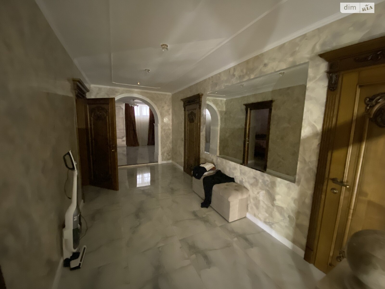двоповерховий будинок з гаражем, 295 кв. м, кирпич. Продаж у Бучі фото 1 двоповерховий будинок з гаражем, 295 кв. м, кирпич. Продаж у Бучі фото 1