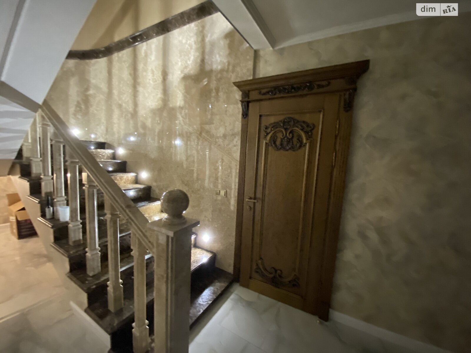 двоповерховий будинок з гаражем, 295 кв. м, кирпич. Продаж у Бучі фото 1 двоповерховий будинок з гаражем, 295 кв. м, кирпич. Продаж у Бучі фото 1