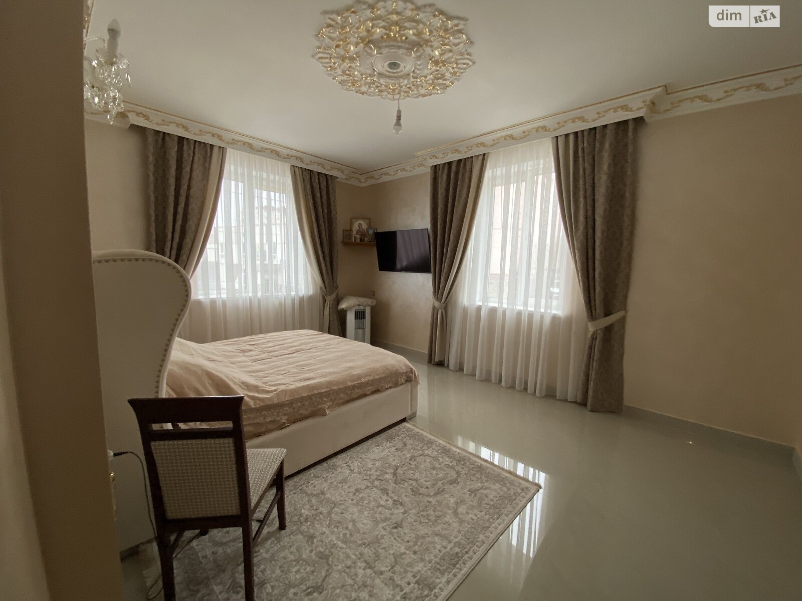 двоповерховий будинок з гаражем, 295 кв. м, кирпич. Продаж у Бучі фото 1 двоповерховий будинок з гаражем, 295 кв. м, кирпич. Продаж у Бучі фото 1