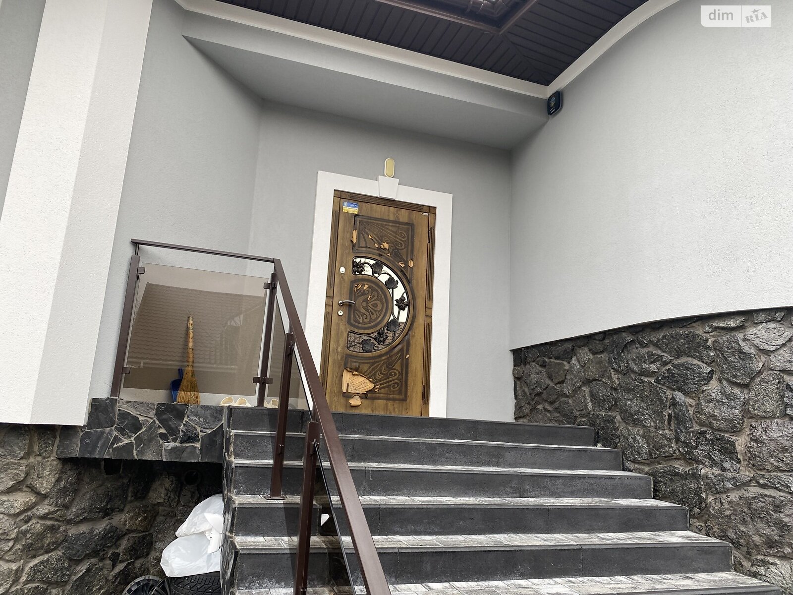 двоповерховий будинок з гаражем, 295 кв. м, кирпич. Продаж у Бучі фото 1 двоповерховий будинок з гаражем, 295 кв. м, кирпич. Продаж у Бучі фото 1