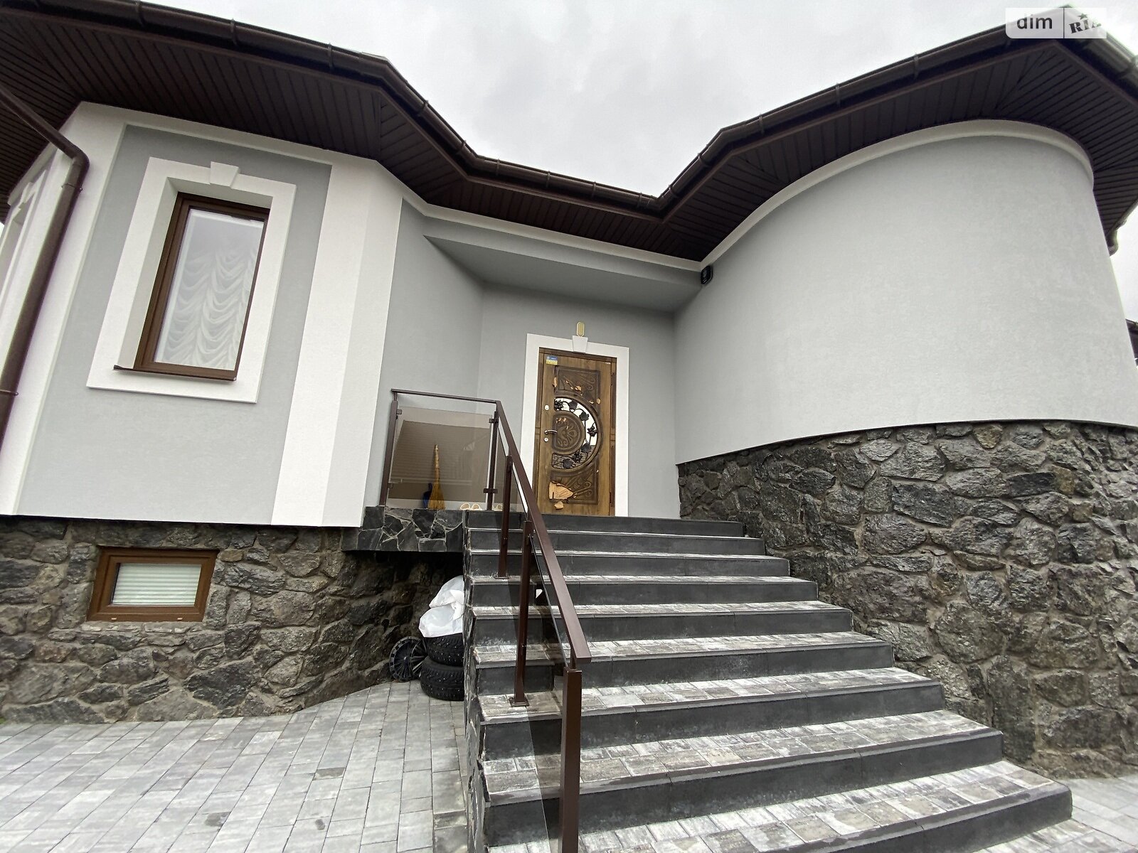 двоповерховий будинок з гаражем, 295 кв. м, кирпич. Продаж у Бучі фото 1 двоповерховий будинок з гаражем, 295 кв. м, кирпич. Продаж у Бучі фото 1
