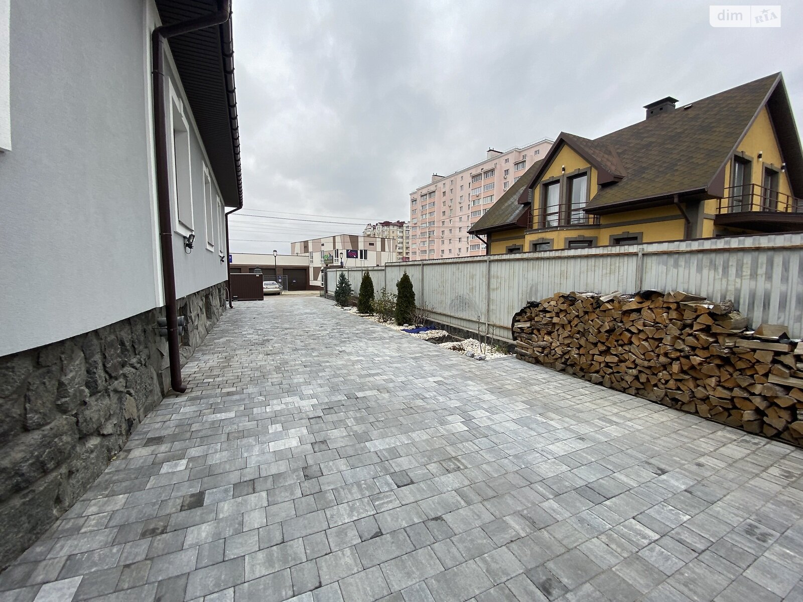двоповерховий будинок з гаражем, 295 кв. м, кирпич. Продаж у Бучі фото 1 двоповерховий будинок з гаражем, 295 кв. м, кирпич. Продаж у Бучі фото 1