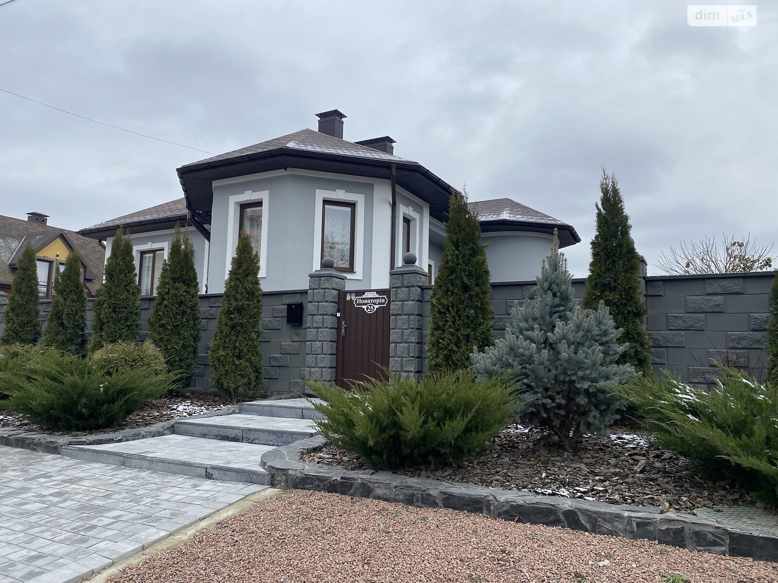 двоповерховий будинок з гаражем, 295 кв. м, кирпич. Продаж у Бучі фото 1 двоповерховий будинок з гаражем, 295 кв. м, кирпич. Продаж у Бучі фото 1