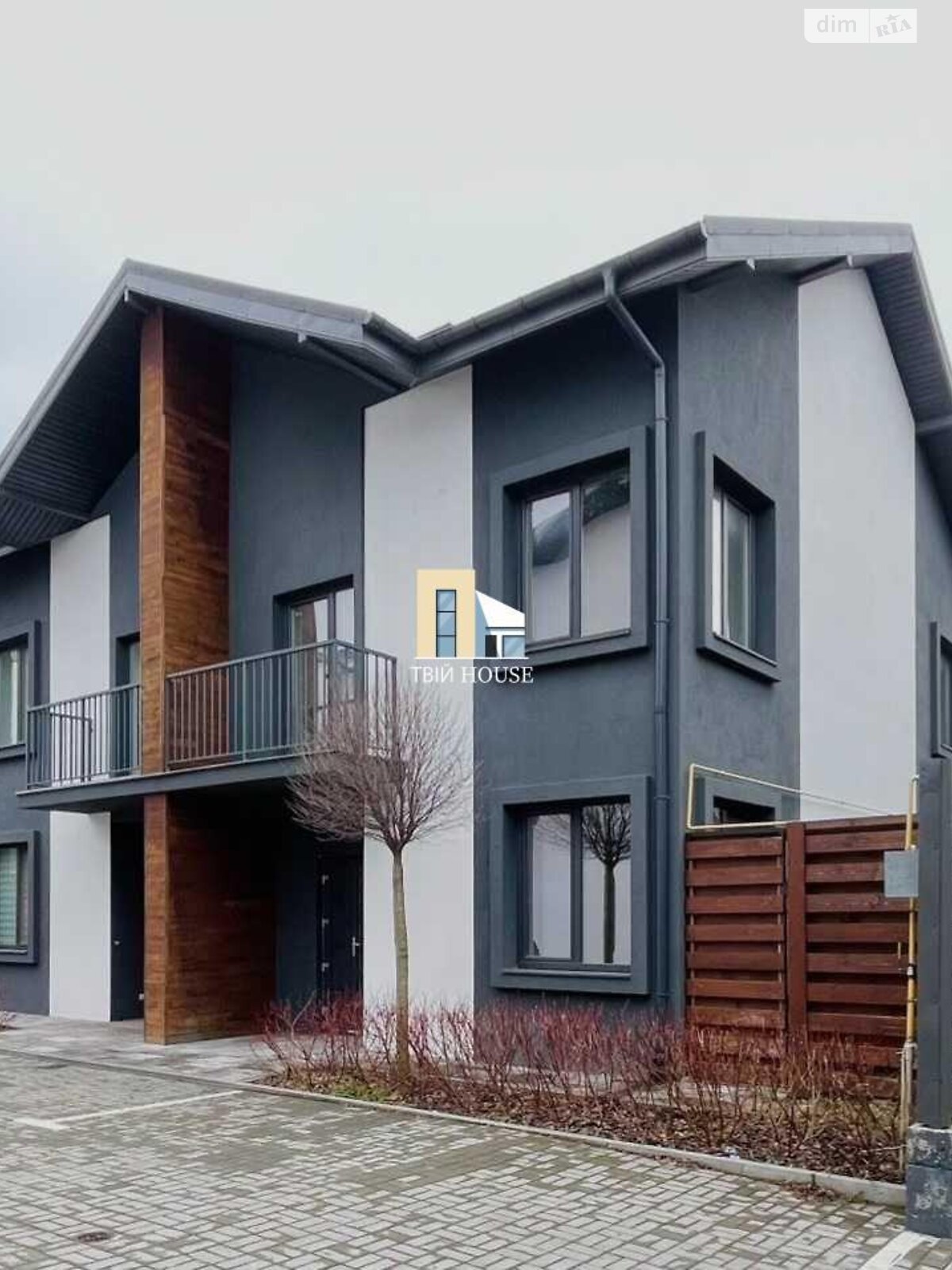 трехэтажный дом, 120 кв. м, кирпич. Продажа в Буче фото 1 трехэтажный дом, 120 кв. м, кирпич. Продажа в Буче фото 1