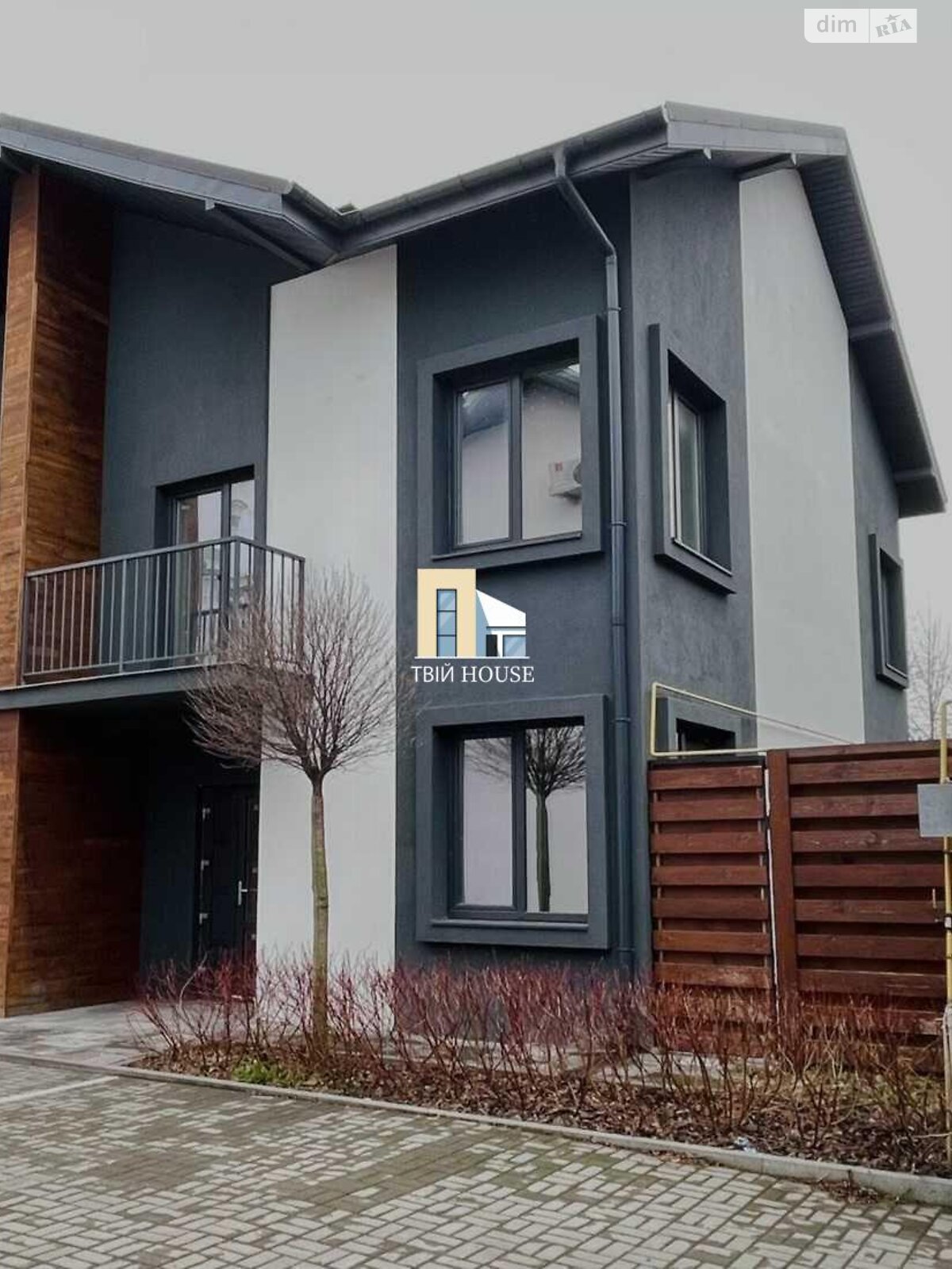 трехэтажный дом, 120 кв. м, кирпич. Продажа в Буче фото 1 трехэтажный дом, 120 кв. м, кирпич. Продажа в Буче фото 1