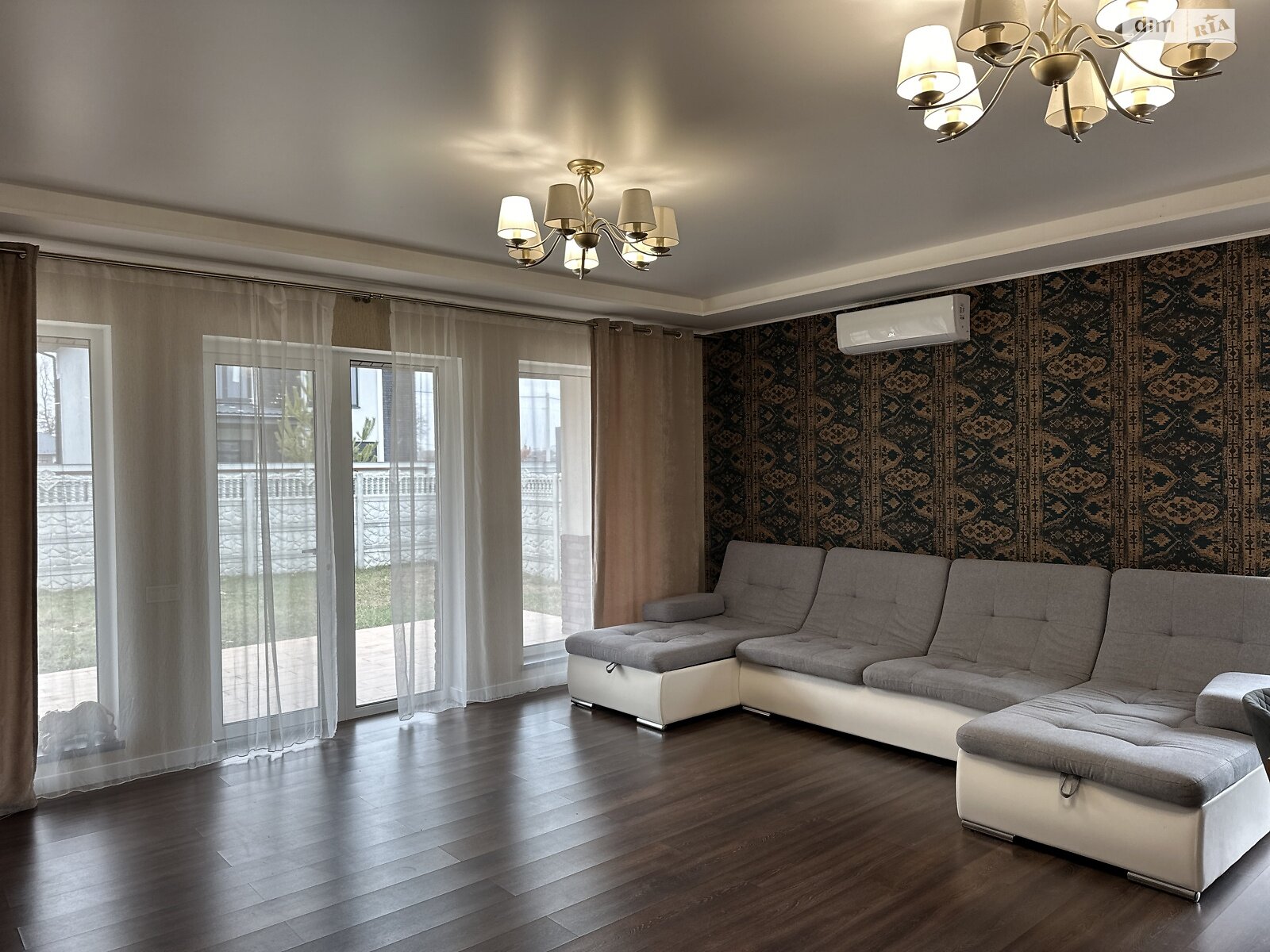 одноповерховий будинок з ремонтом, 145 кв. м, цегла. Продаж у Бучі фото 1 одноповерховий будинок з ремонтом, 145 кв. м, цегла. Продаж у Бучі фото 1