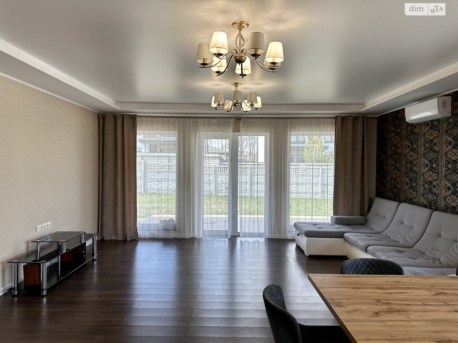 одноповерховий будинок з ремонтом, 145 кв. м, цегла. Продаж у Бучі фото 1 одноповерховий будинок з ремонтом, 145 кв. м, цегла. Продаж у Бучі фото 1
