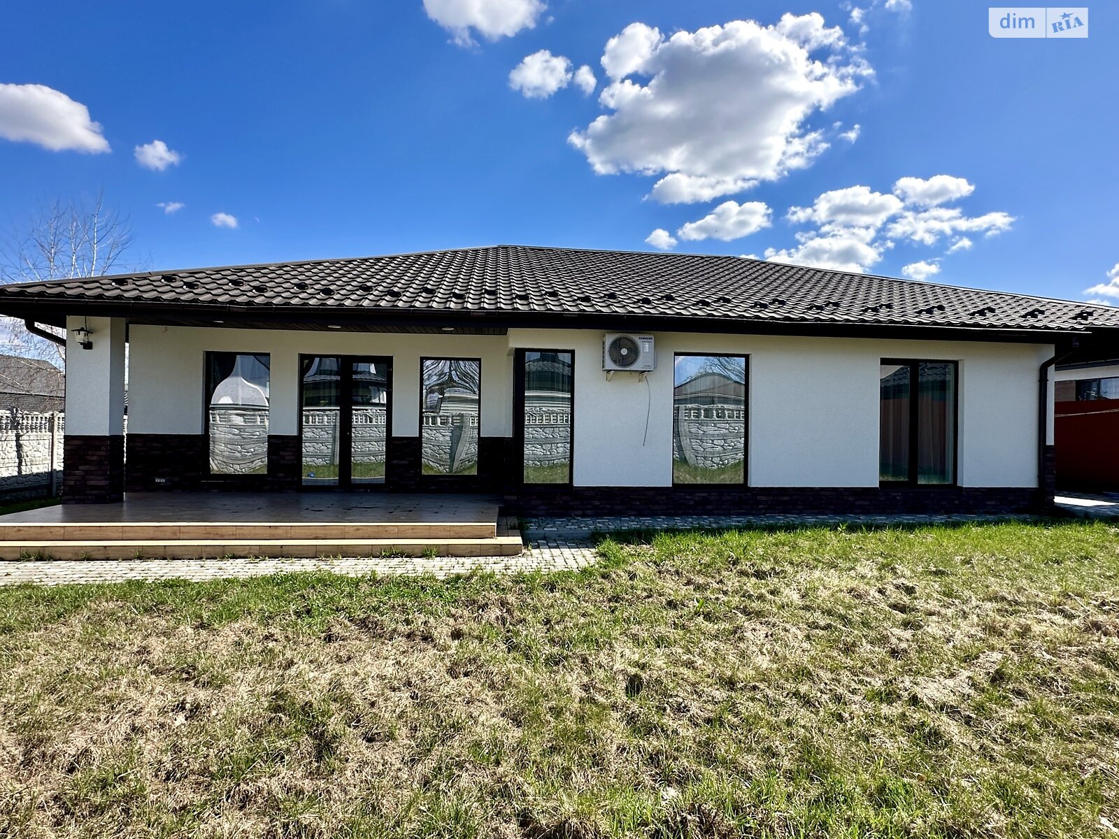 одноповерховий будинок з ремонтом, 145 кв. м, цегла. Продаж у Бучі фото 1 одноповерховий будинок з ремонтом, 145 кв. м, цегла. Продаж у Бучі фото 1