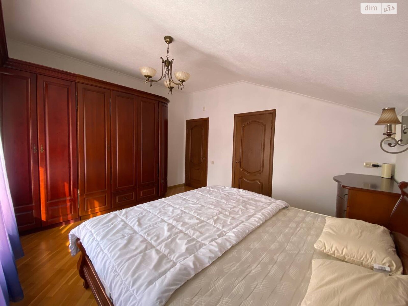 двухэтажный дом, 450 кв. м, кирпич. Продажа в Буче фото 1 двухэтажный дом, 450 кв. м, кирпич. Продажа в Буче фото 1